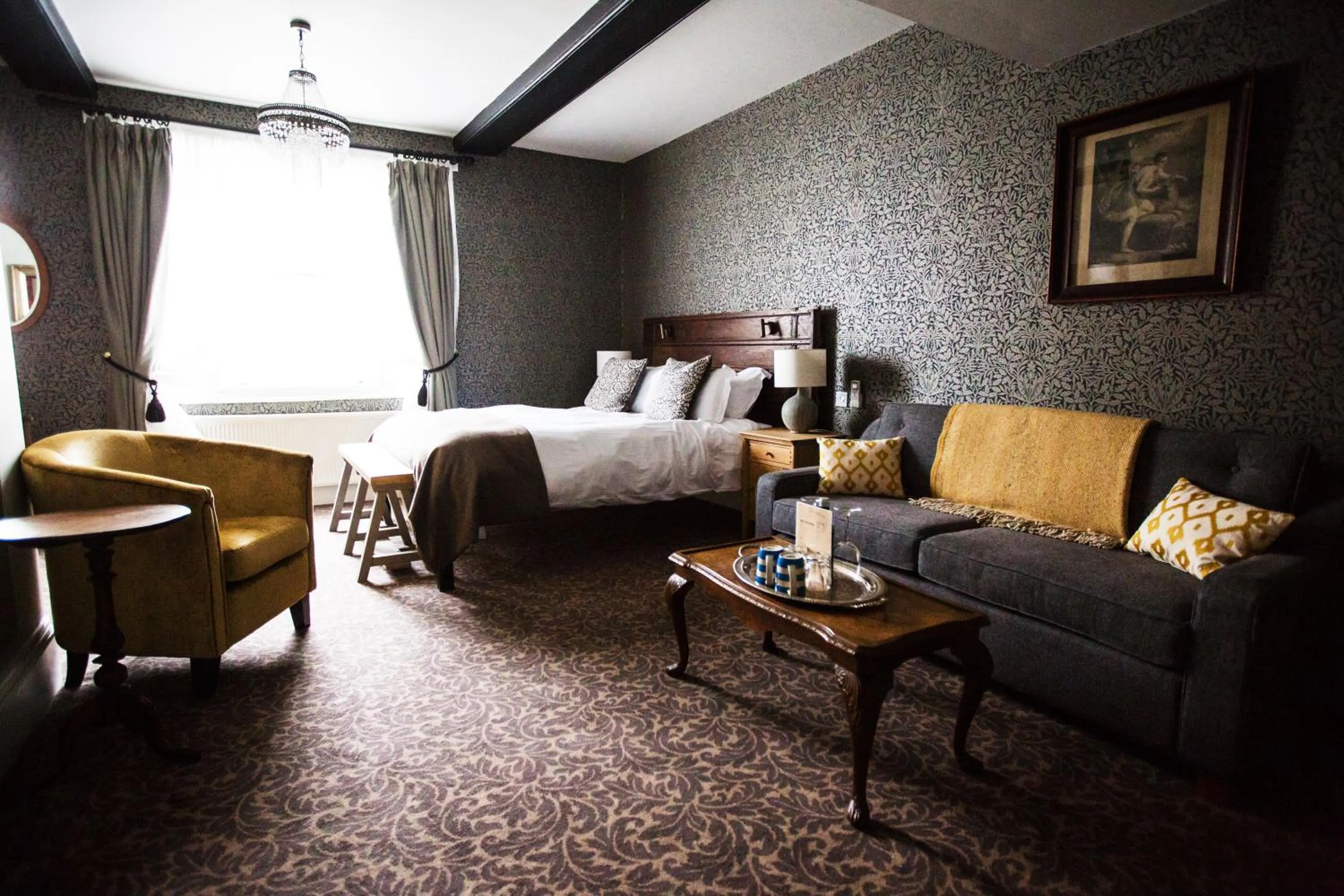 Bedroom, Bed in The Blue Boar