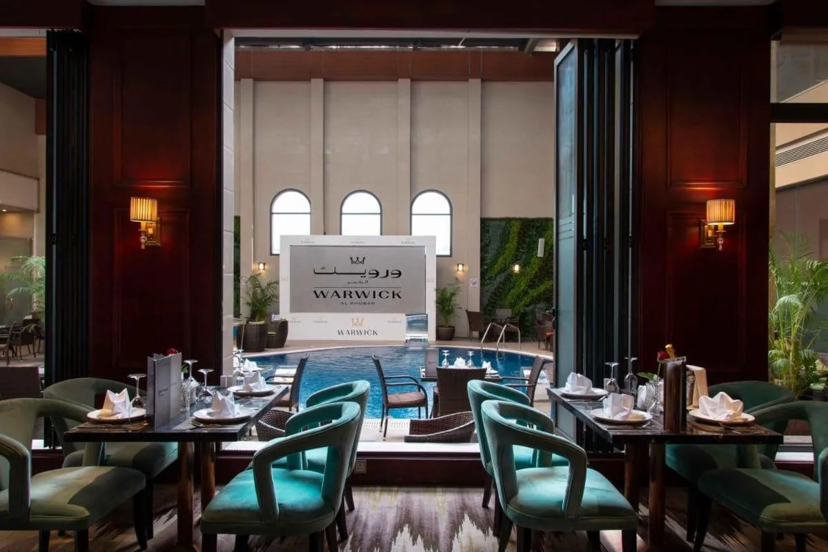 Coffee/tea facilities in Warwick Al Khobar