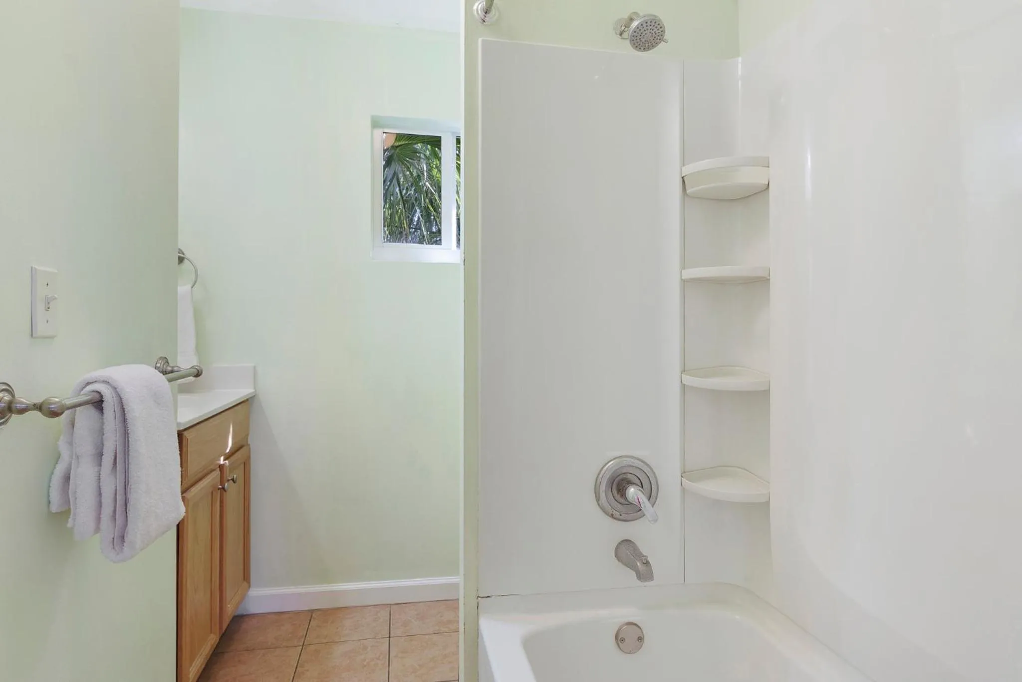 Bathroom in Havana Inn