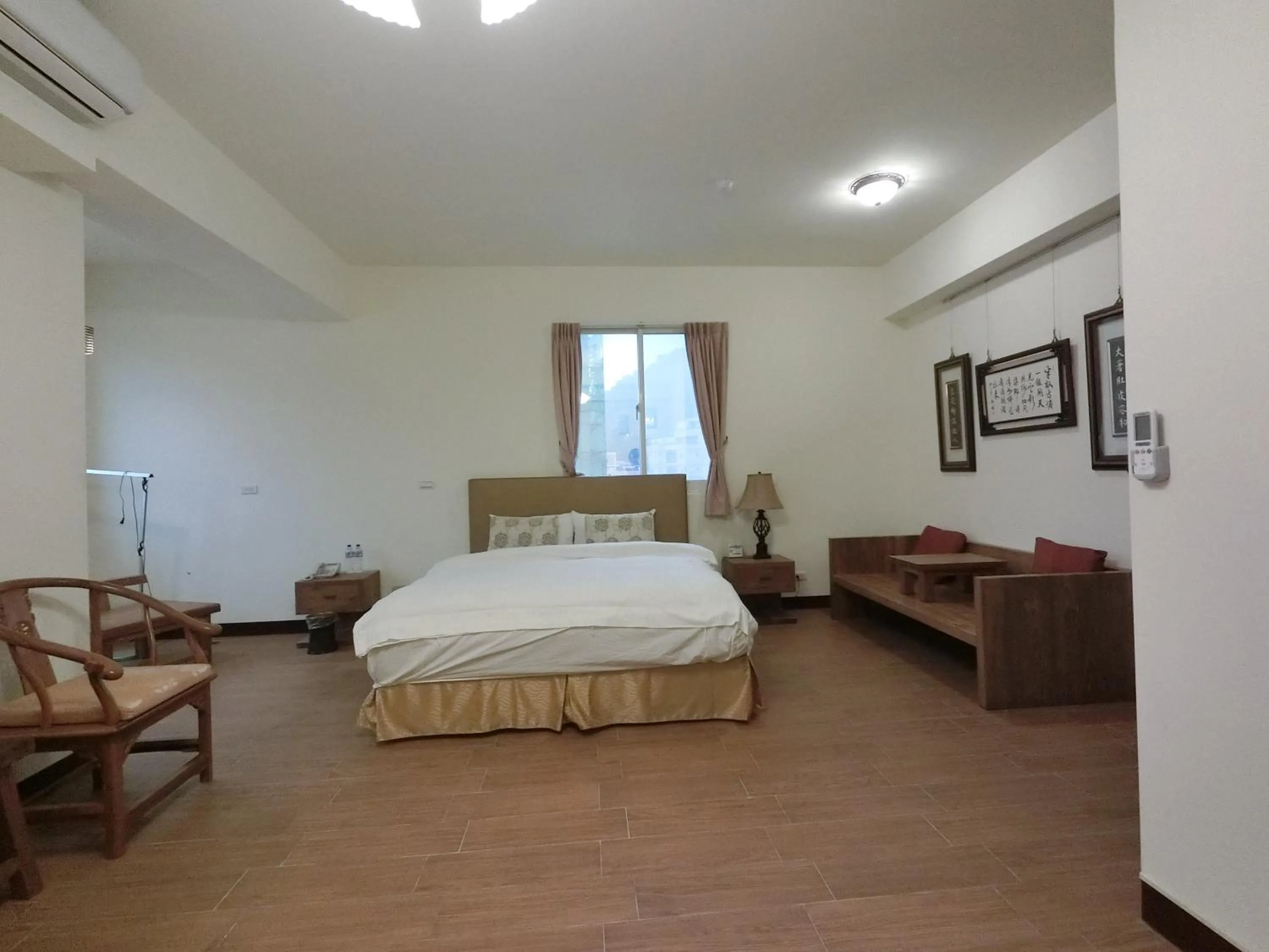 bunk bed, Bed in Long Zhi Yue Hotel