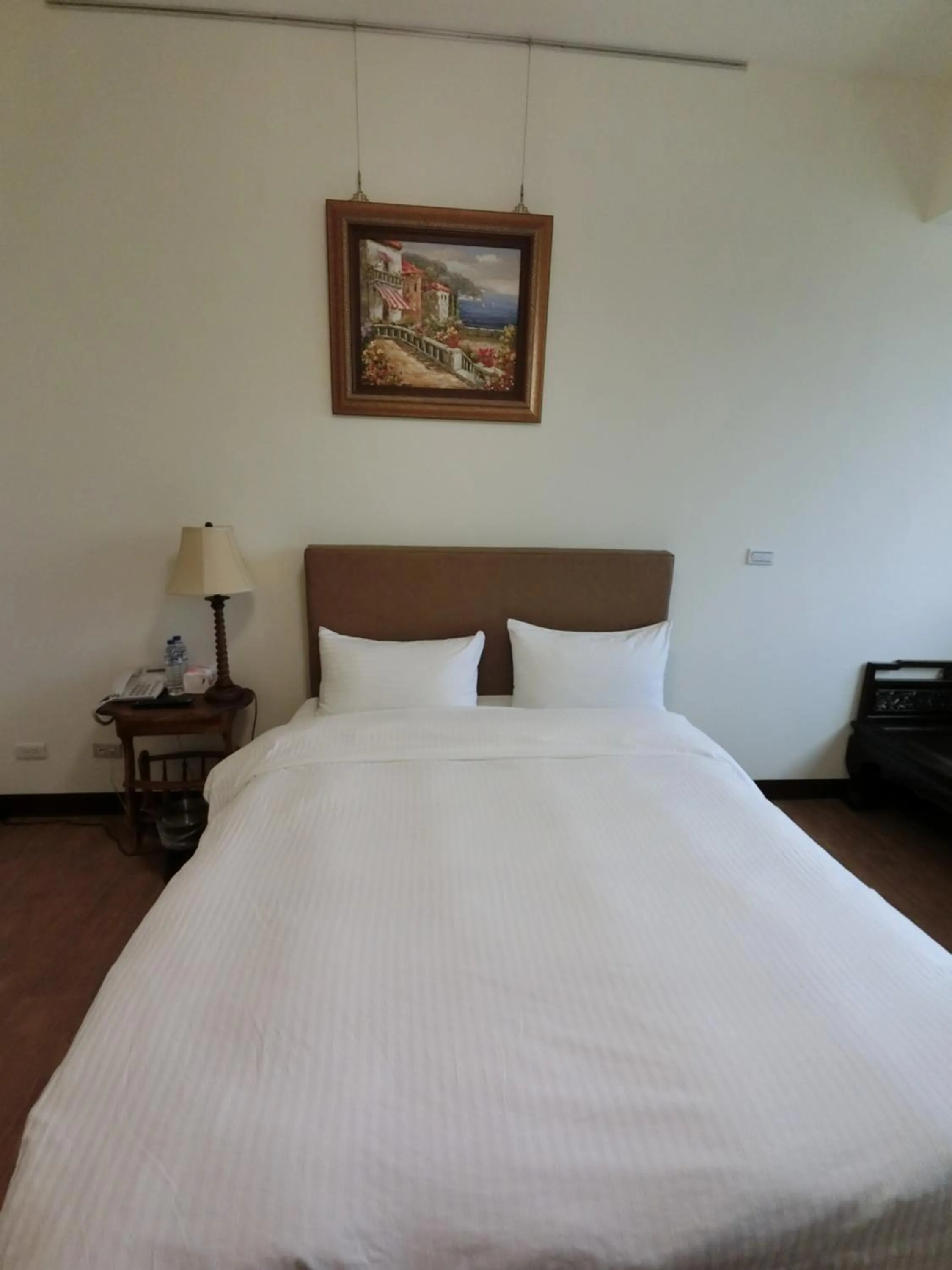 Long Zhi Yue Hotel