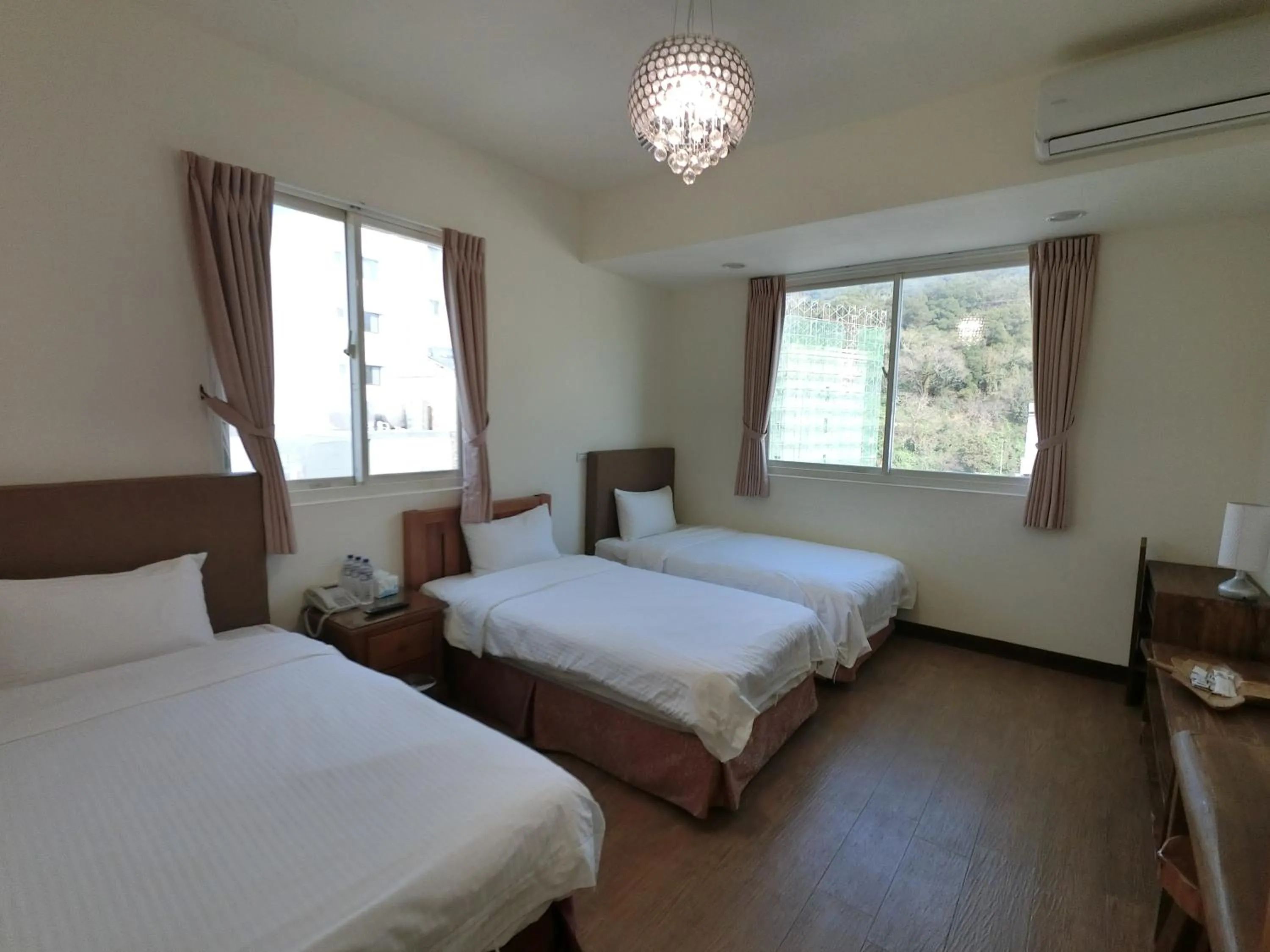 bunk bed, Bed in Long Zhi Yue Hotel