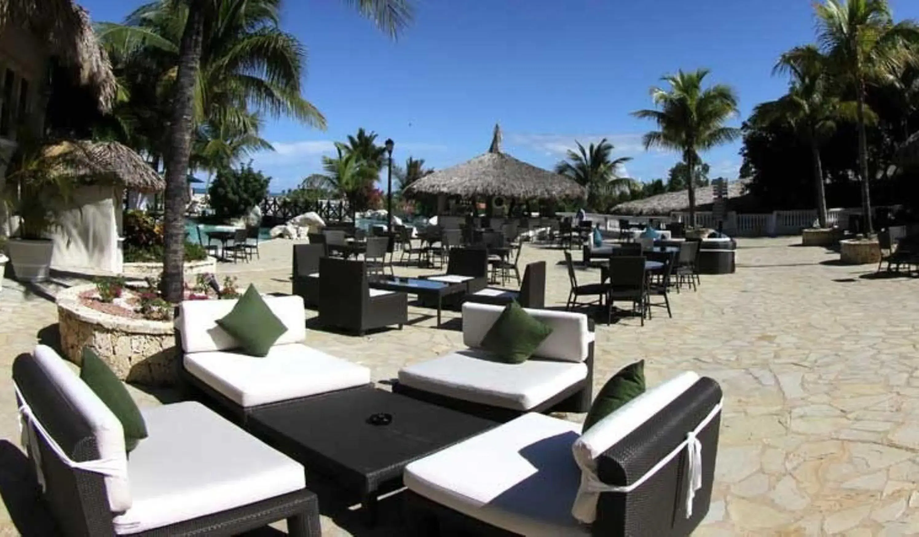Lounge or bar in Cofresi Palm Beach & Spa Resort - All Inclusive Lounge or bar in Cofresi Palm Beach & Spa Resort - All Inclusive
