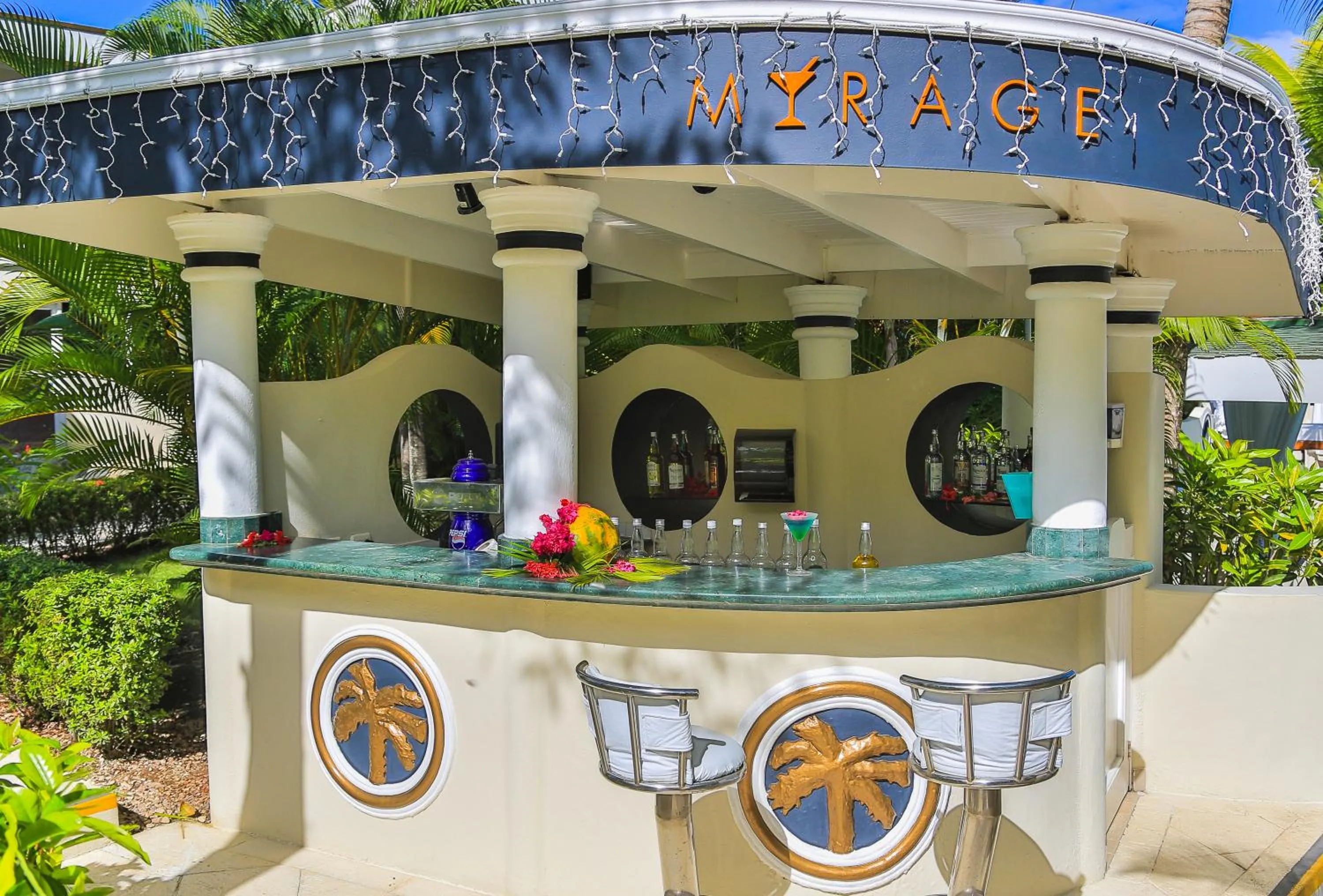 Area and facilities in Lifestyle Crown Residence Suites