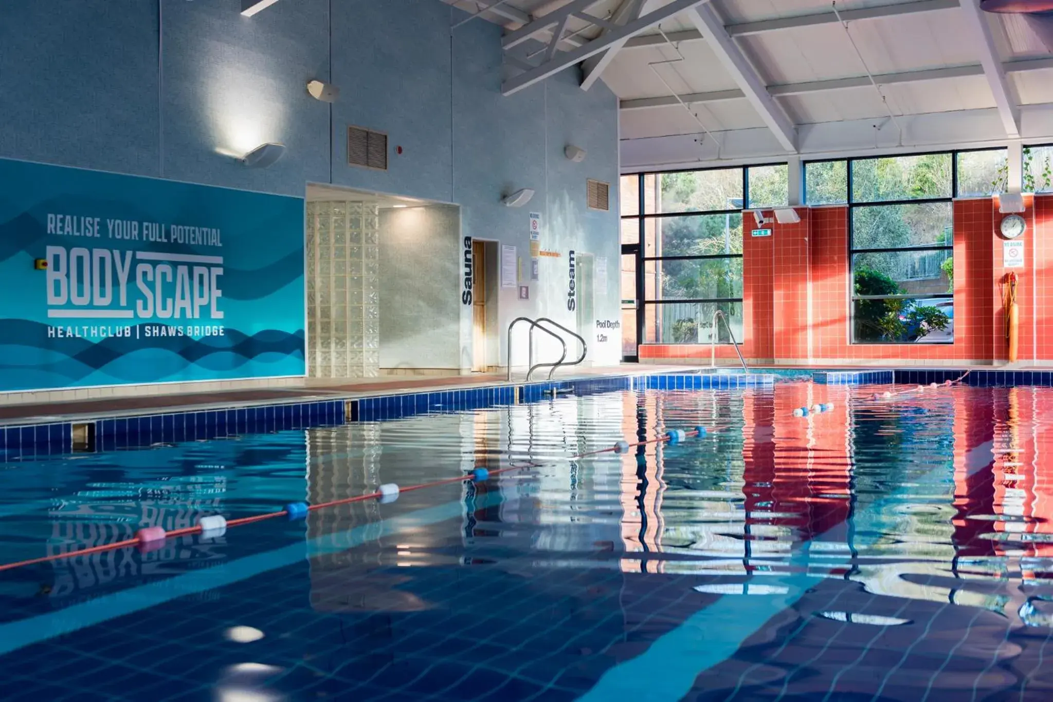 Swimming pool in Crowne Plaza - Belfast by IHG Swimming pool in Crowne Plaza - Belfast by IHG