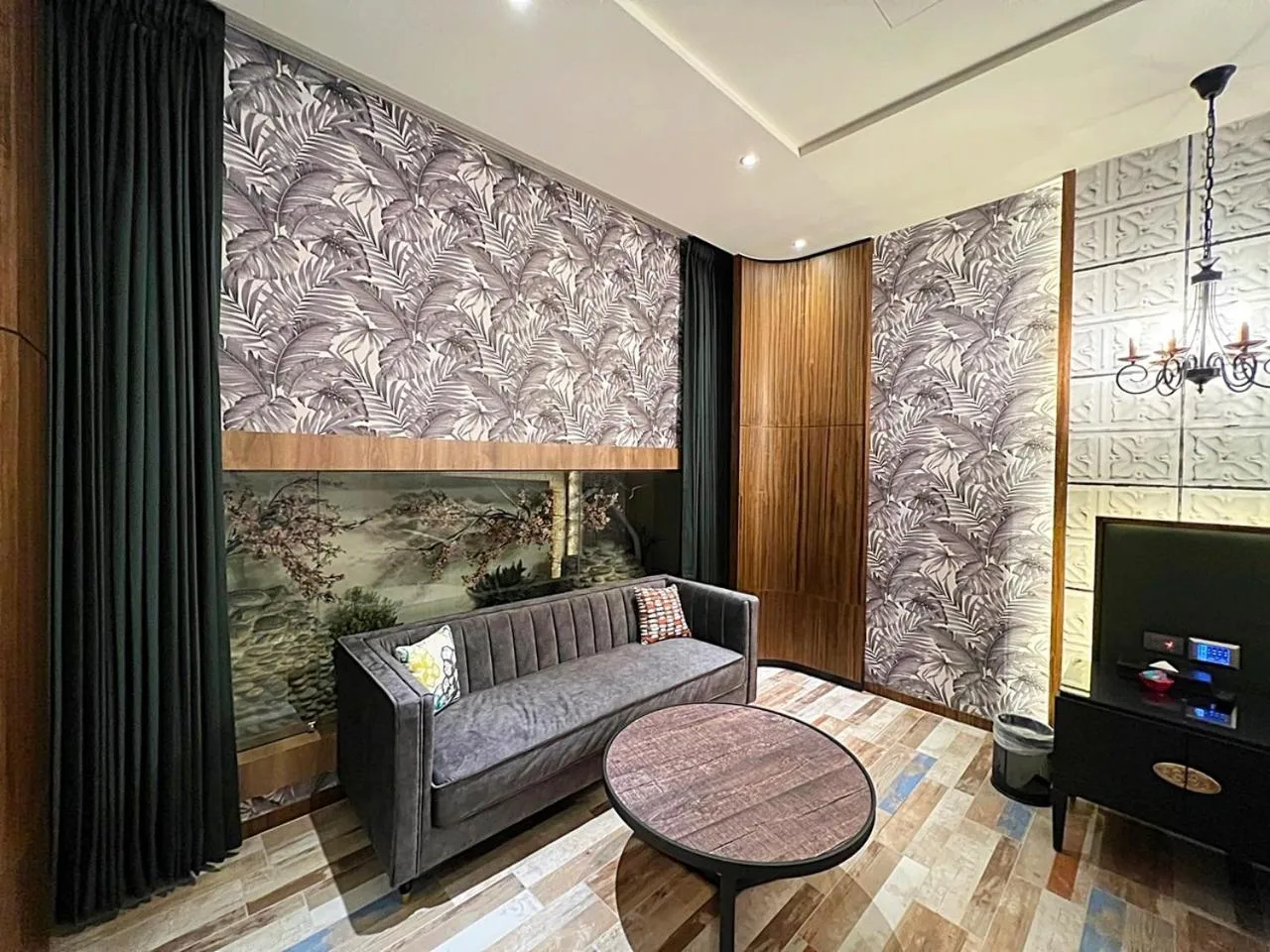 Photo of the whole room in Aquarius Motel