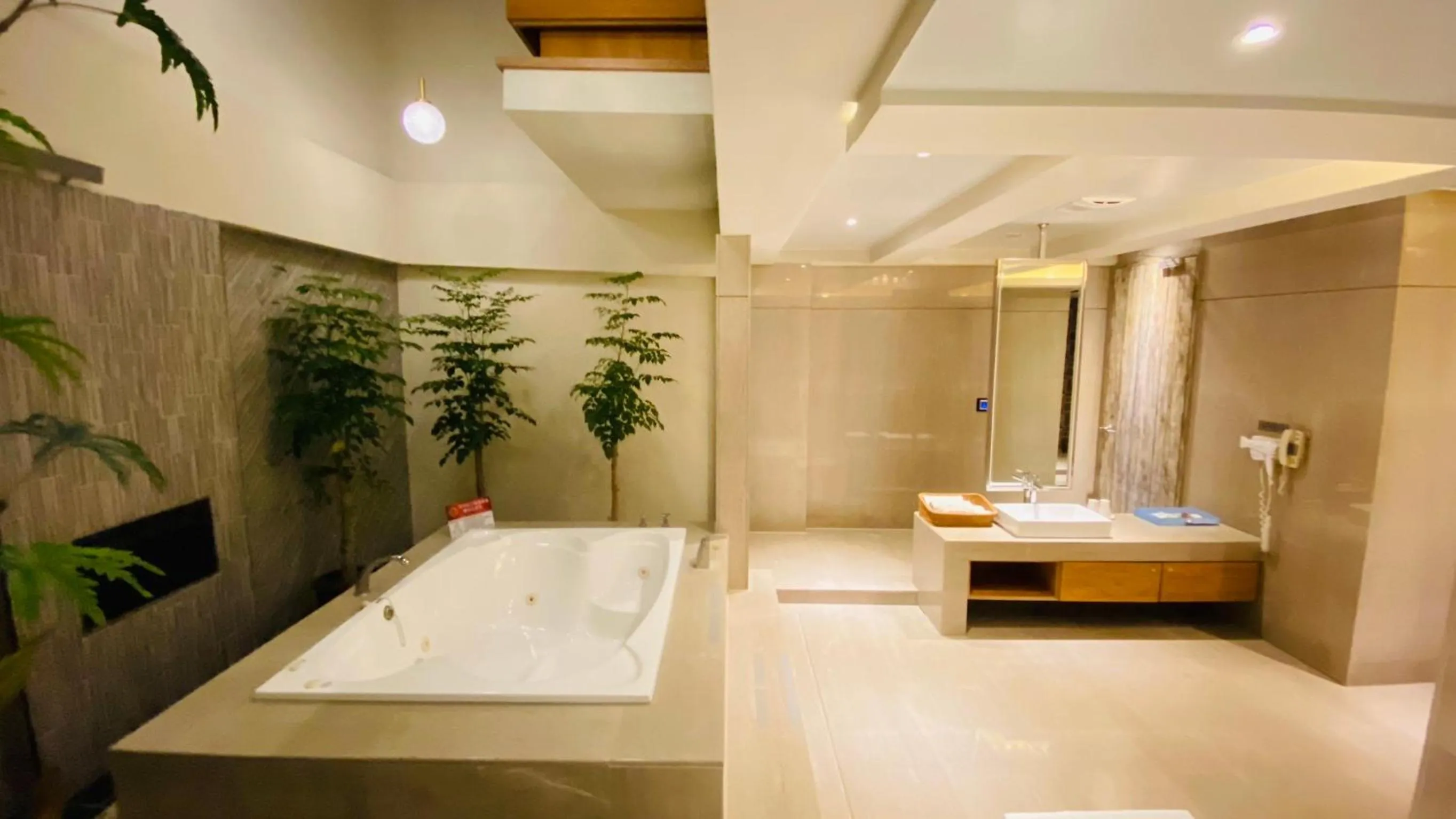 Bathroom in Aquarius Motel