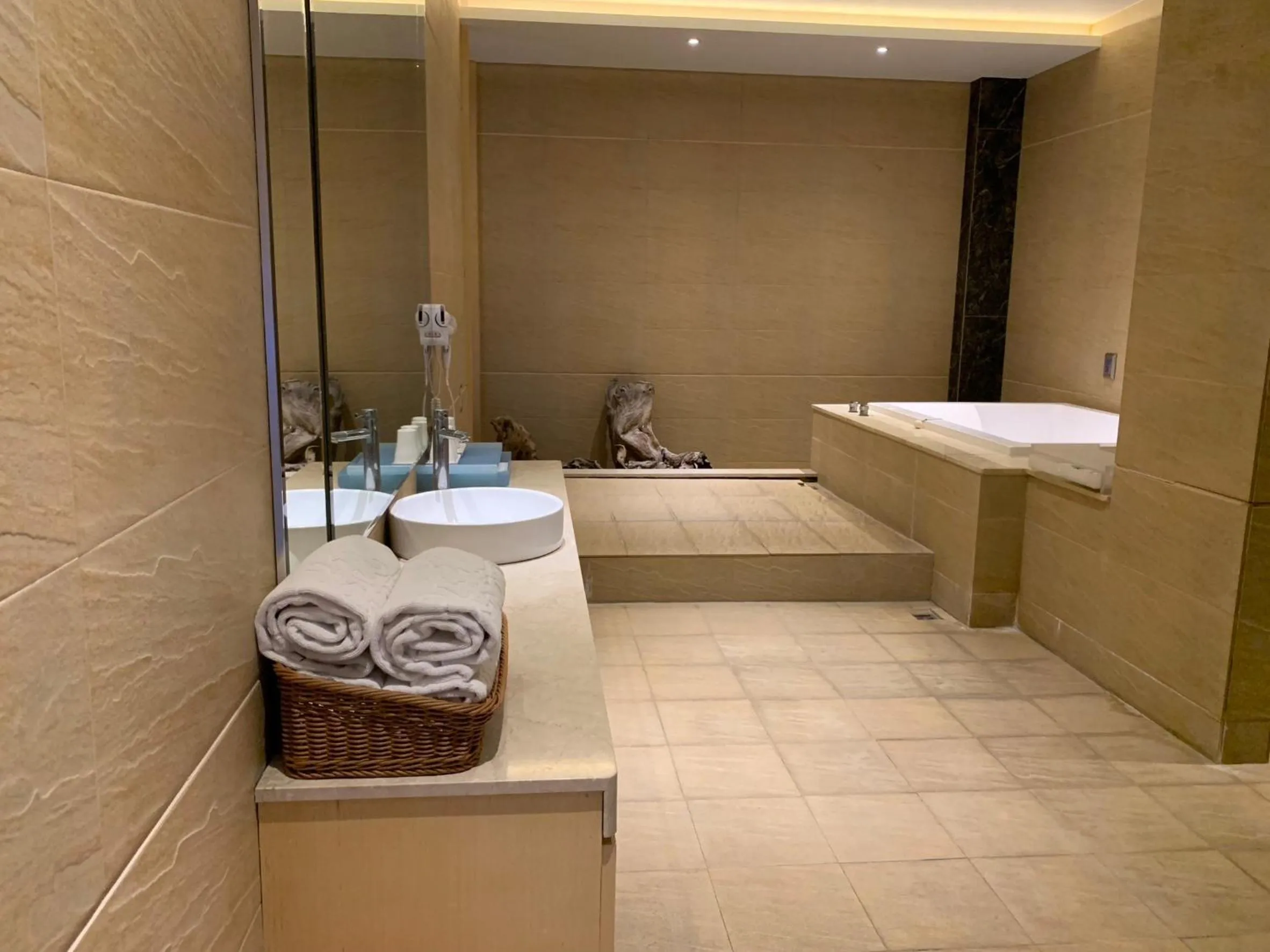 Bathroom in Aquarius Motel