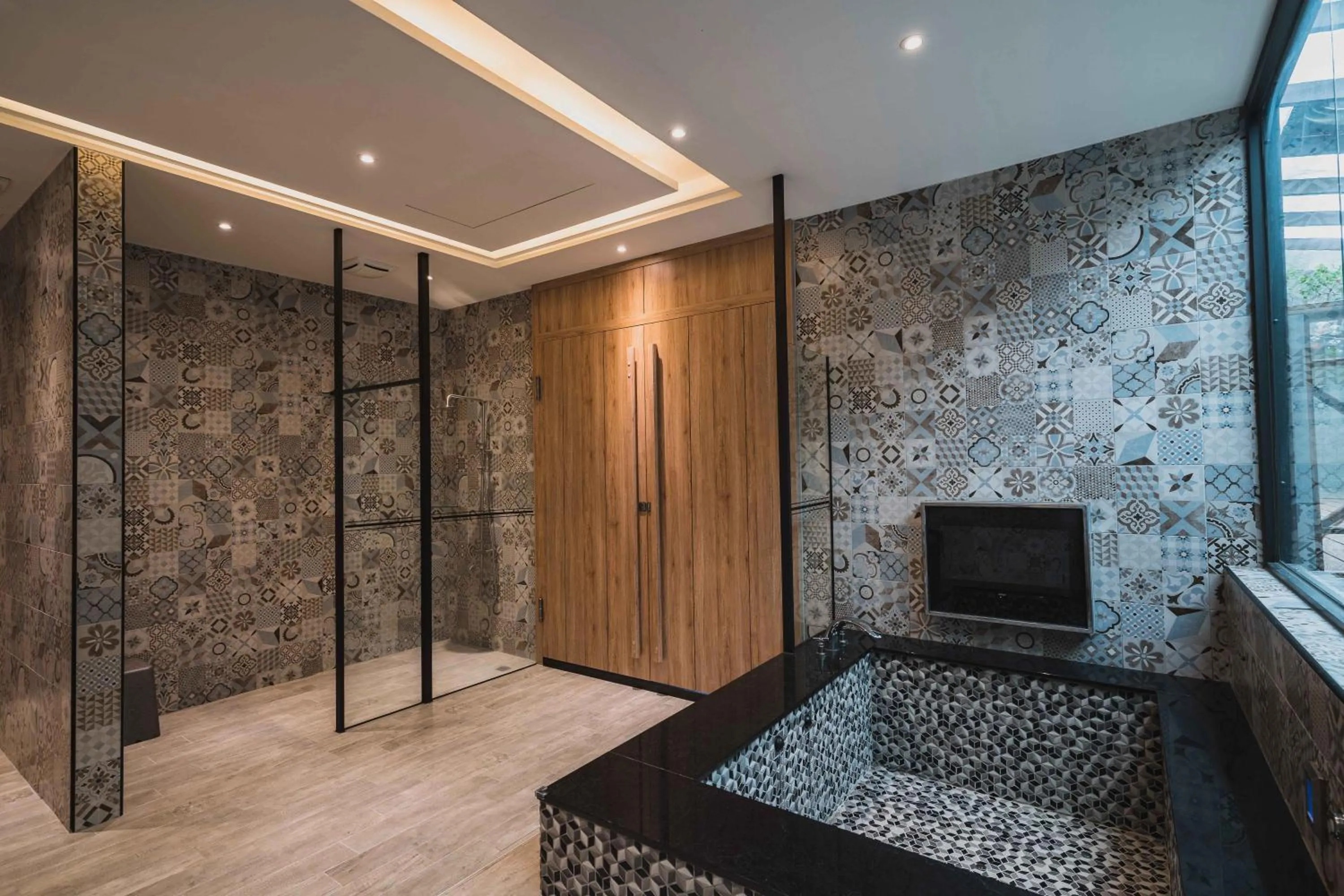 Bathroom in Aquarius Motel