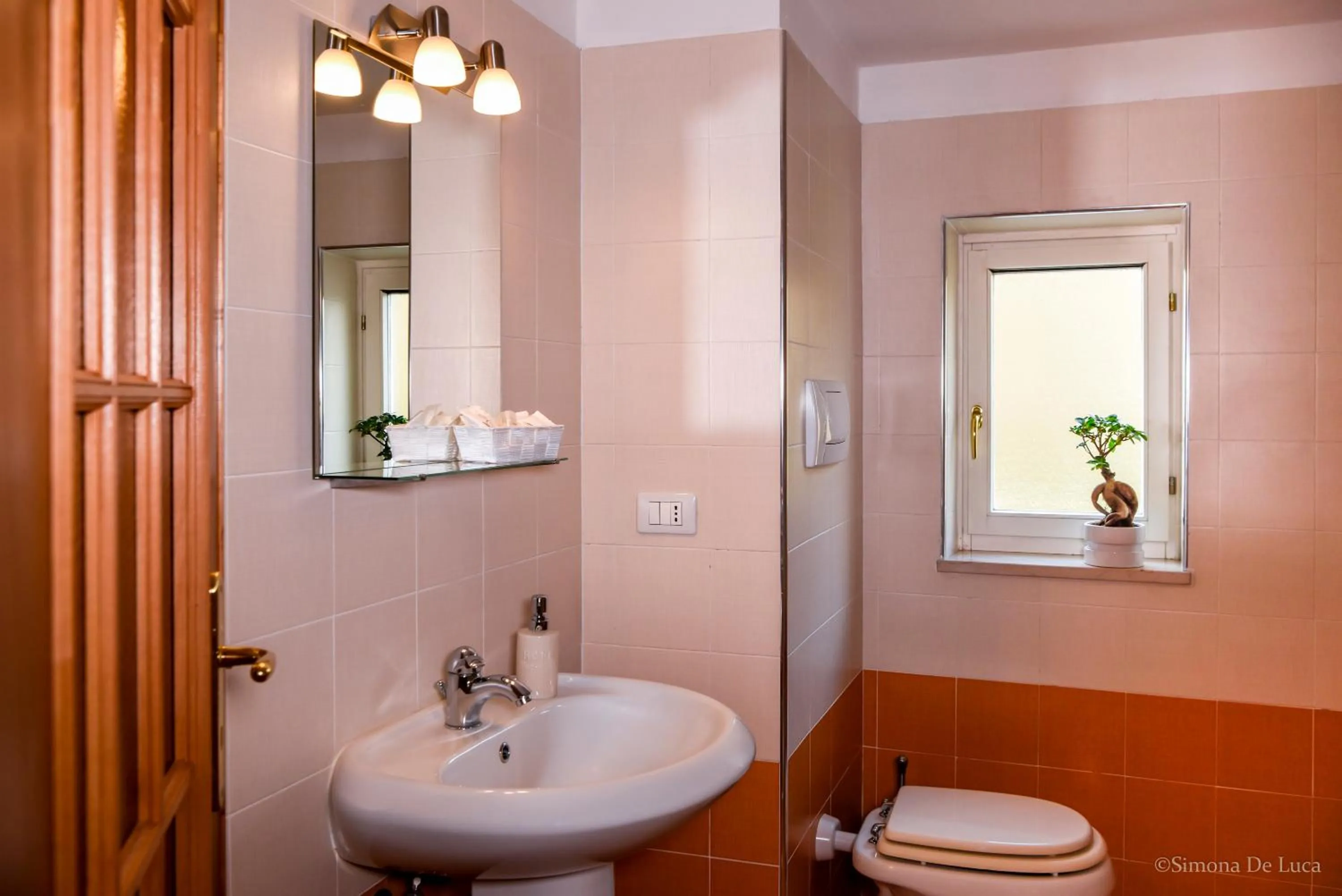 Bathroom in Bonjour Bonheur