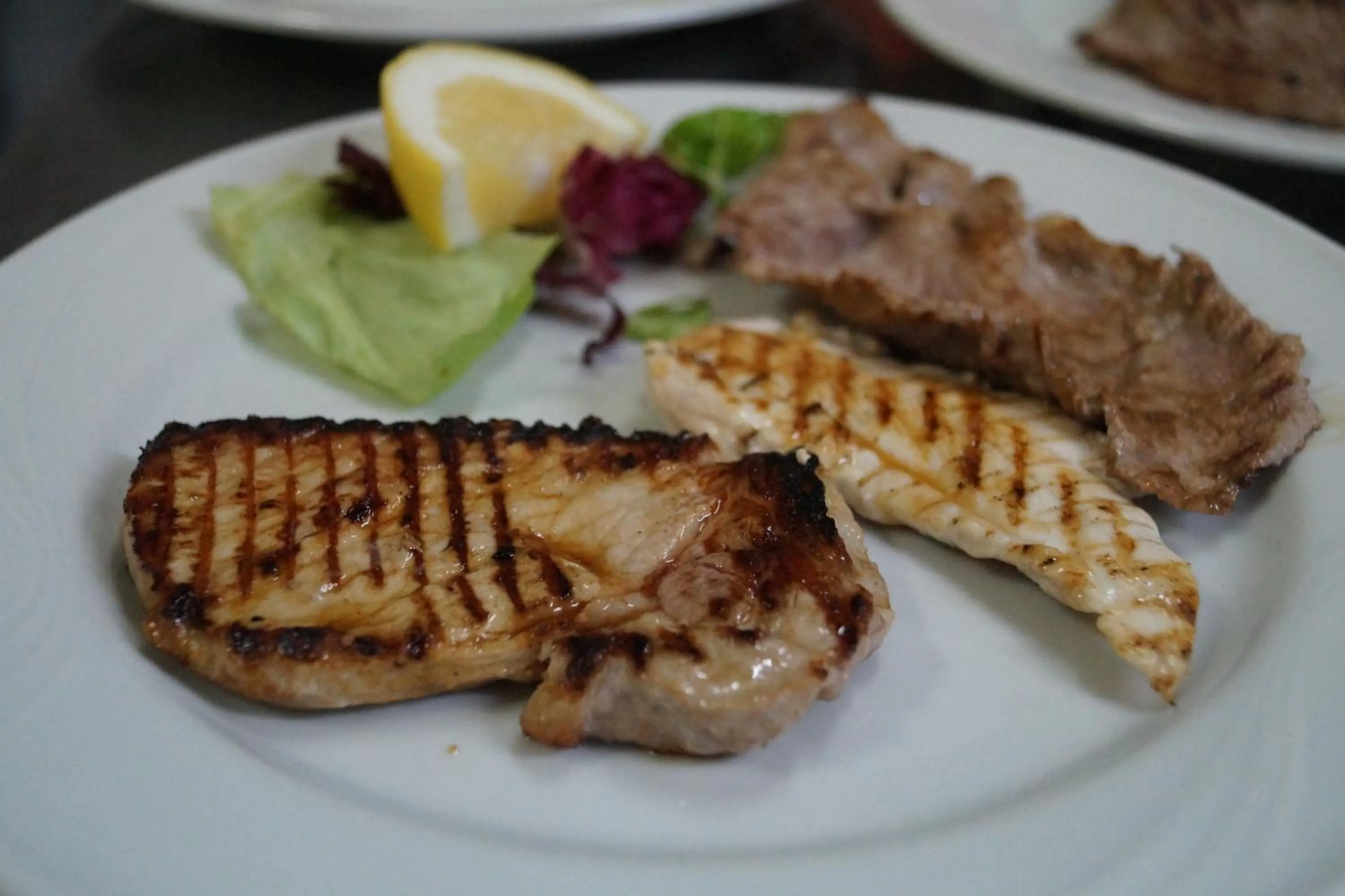 Restaurant/places to eat in Bonjour Bonheur