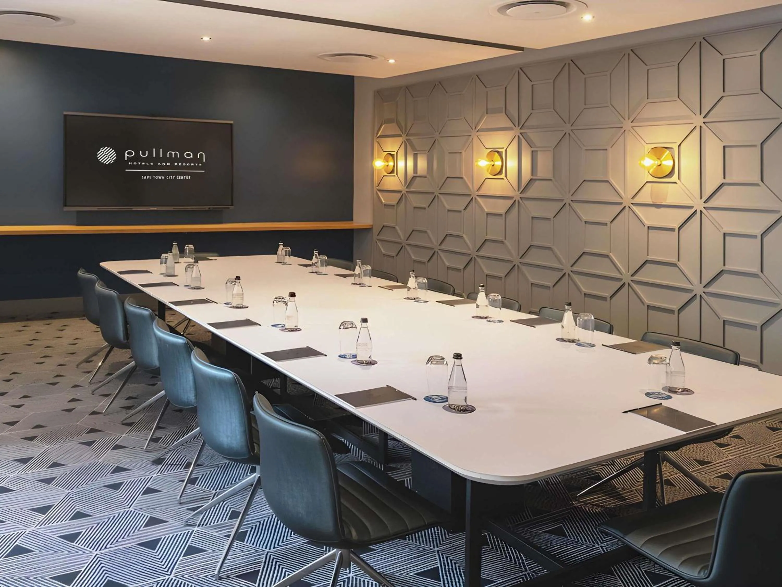 Meeting/conference room in Pullman Cape Town City Centre