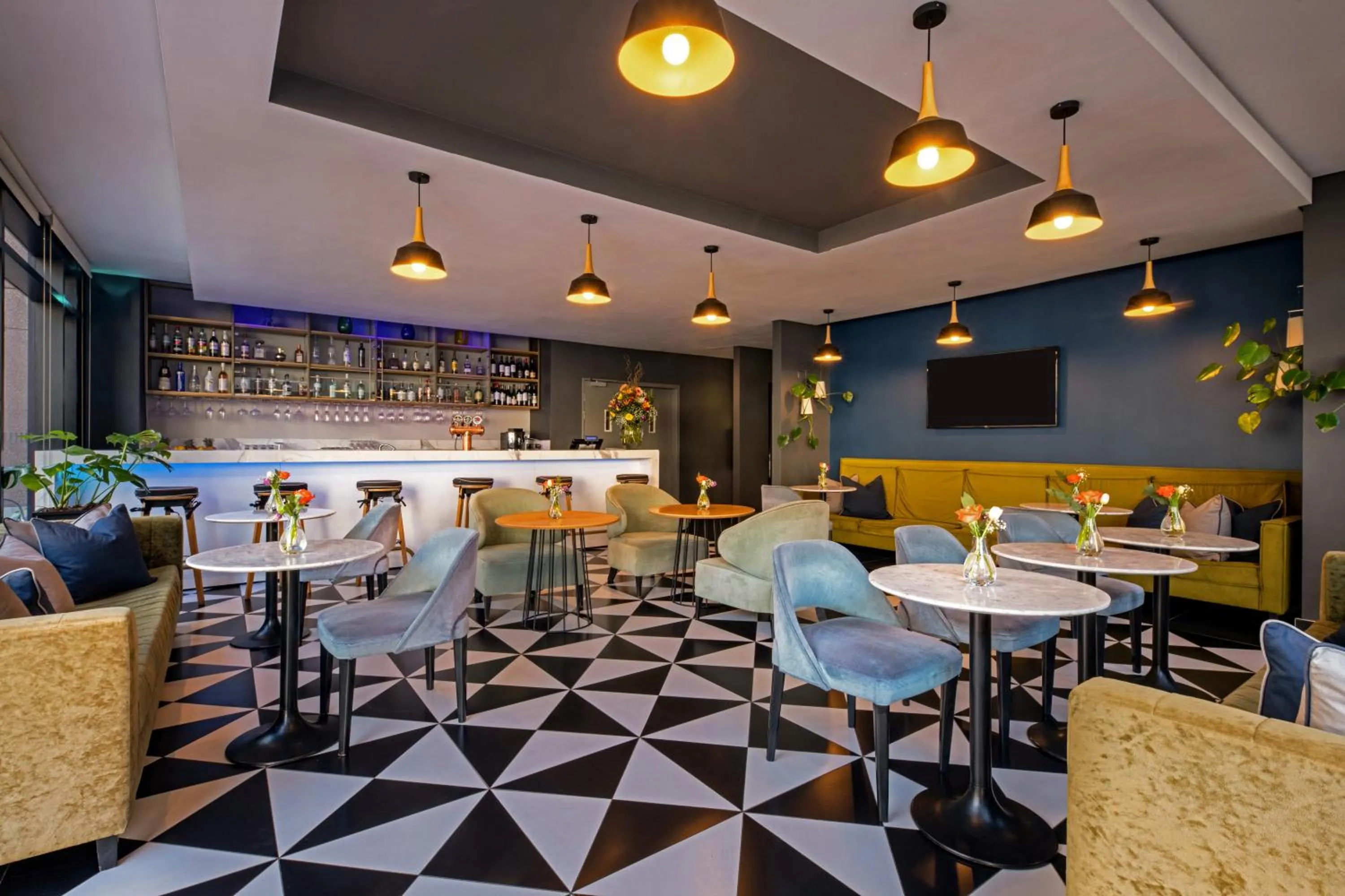 Restaurant/places to eat in Pullman Cape Town City Centre