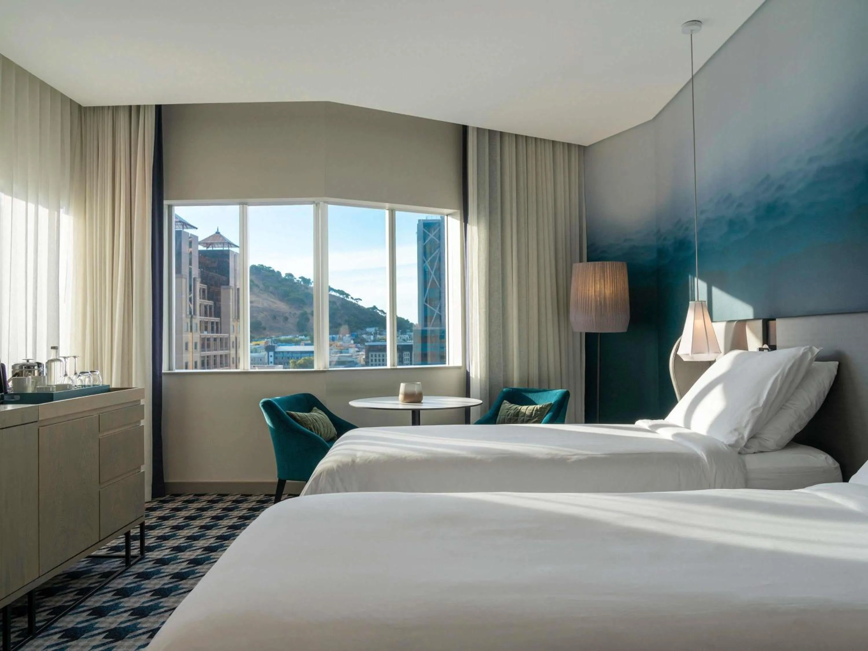 Bedroom, Bed in Pullman Cape Town City Centre