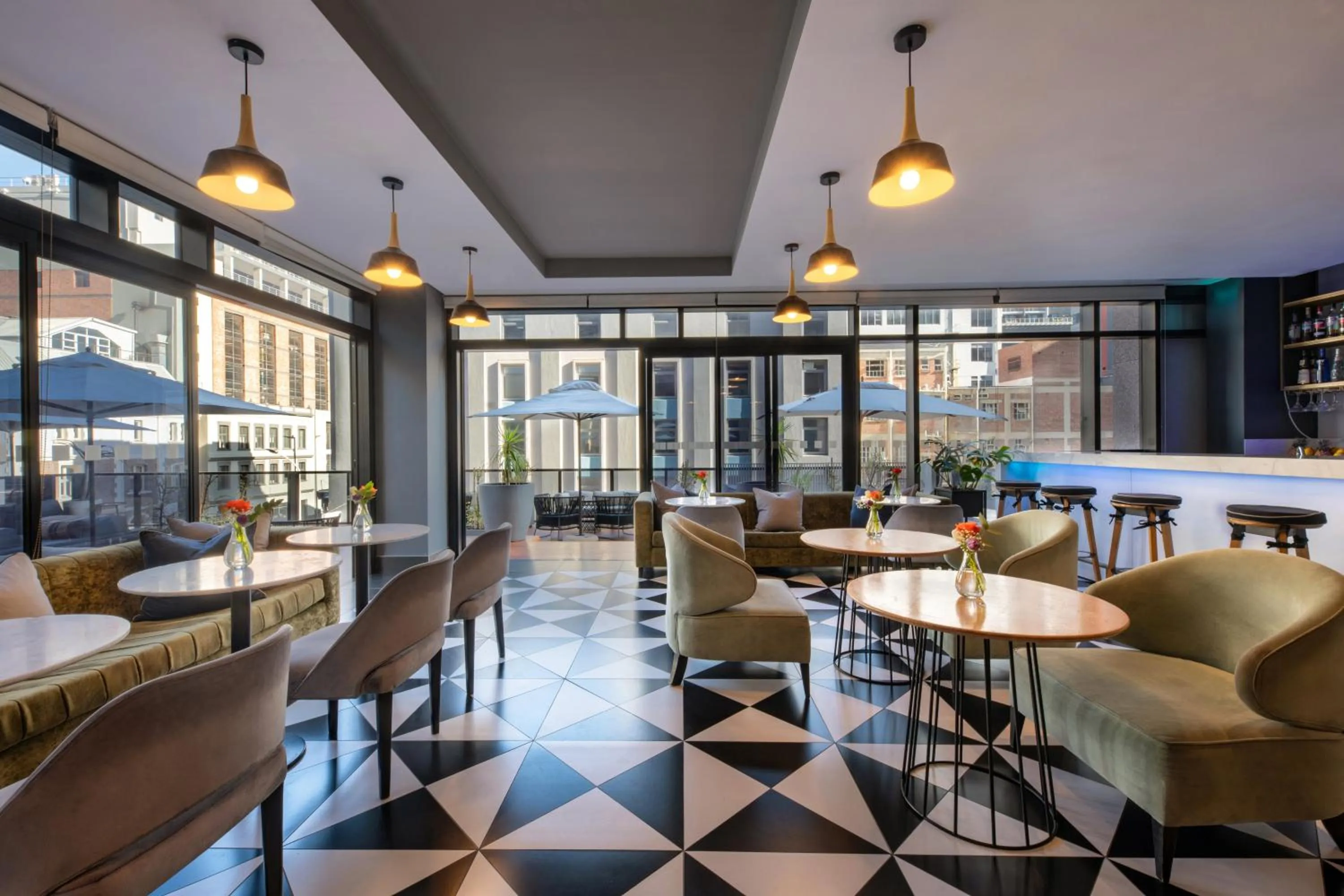 Restaurant/places to eat in Pullman Cape Town City Centre