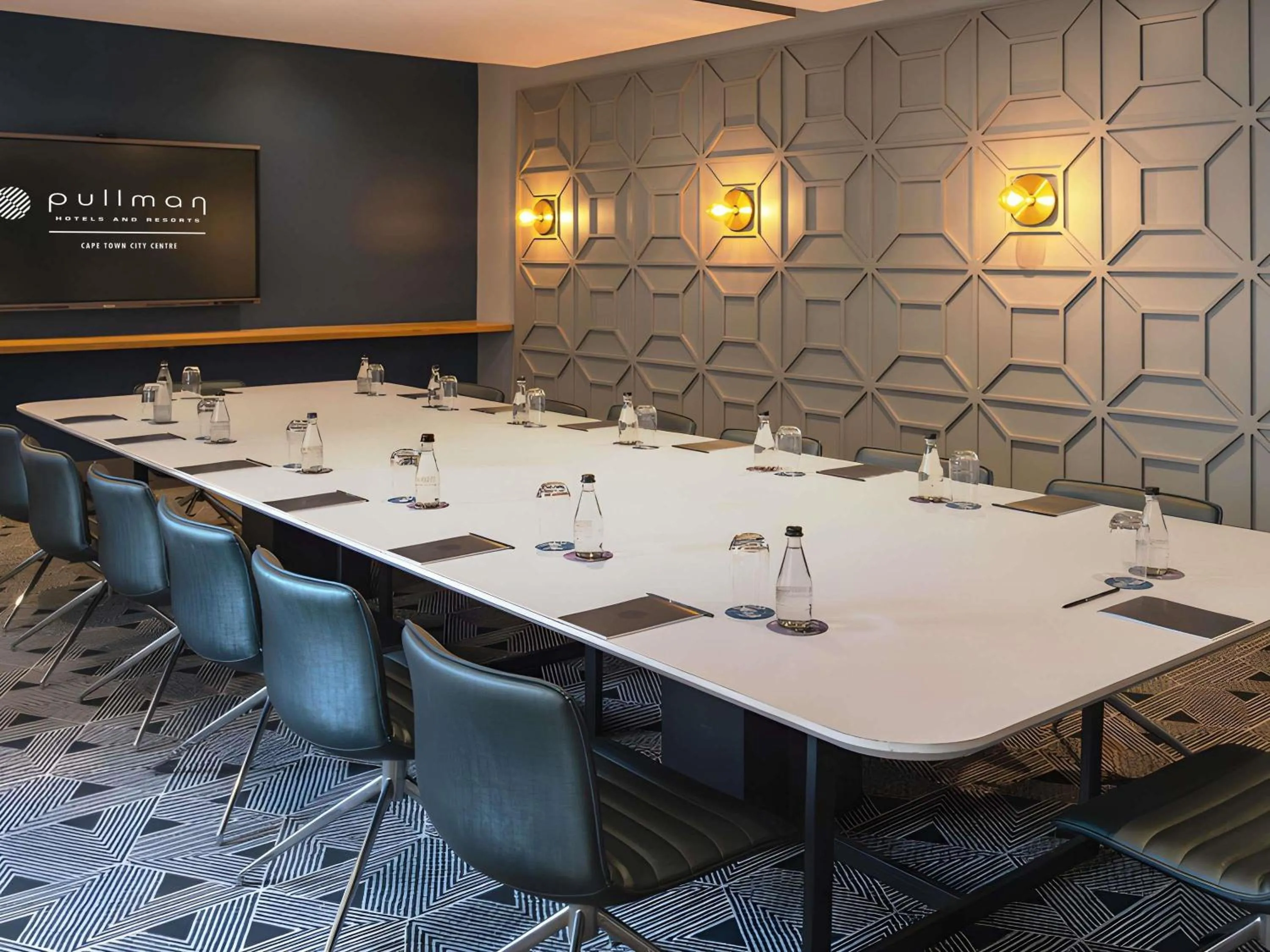 Meeting/conference room in Pullman Cape Town City Centre