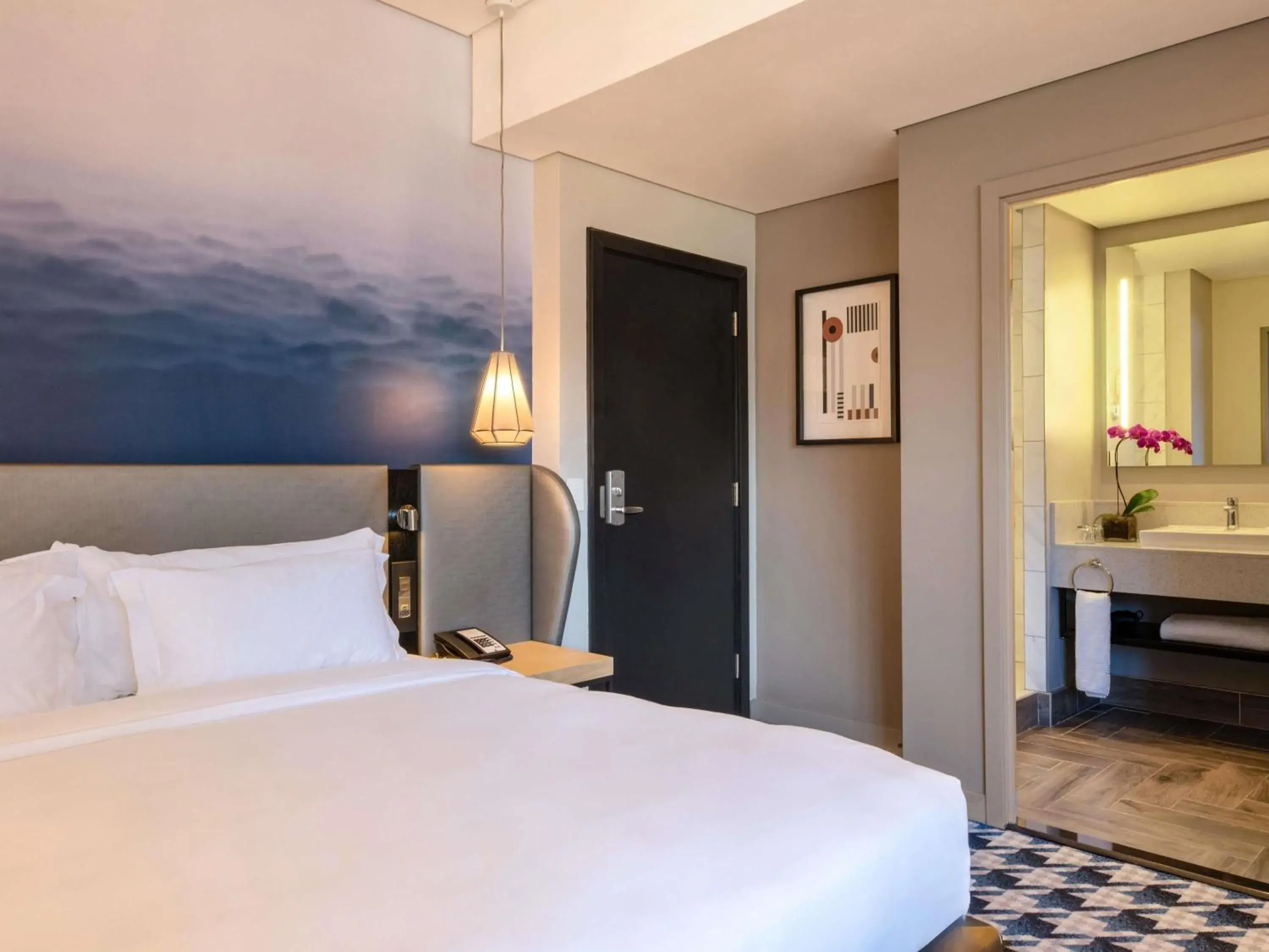 Bedroom, Bed in Pullman Cape Town City Centre Bedroom, Bed in Pullman Cape Town City Centre