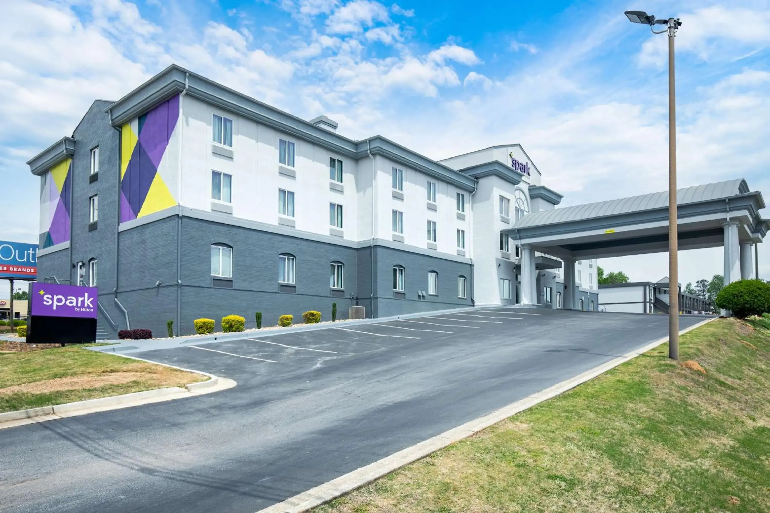 Property building in Spark by Hilton Commerce, GA Property building in Spark by Hilton Commerce, GA