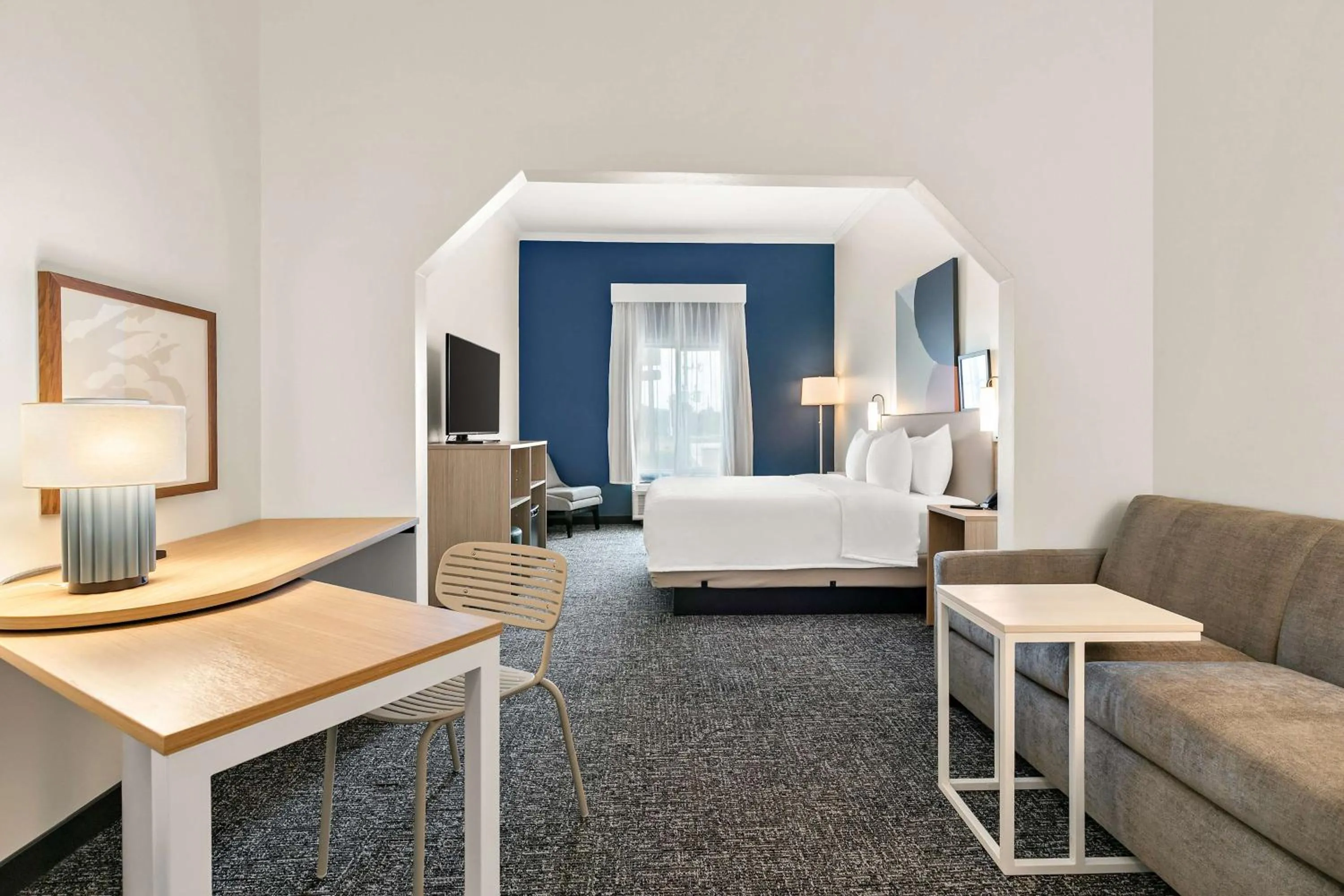 Living room, Bed in Spark by Hilton Commerce, GA