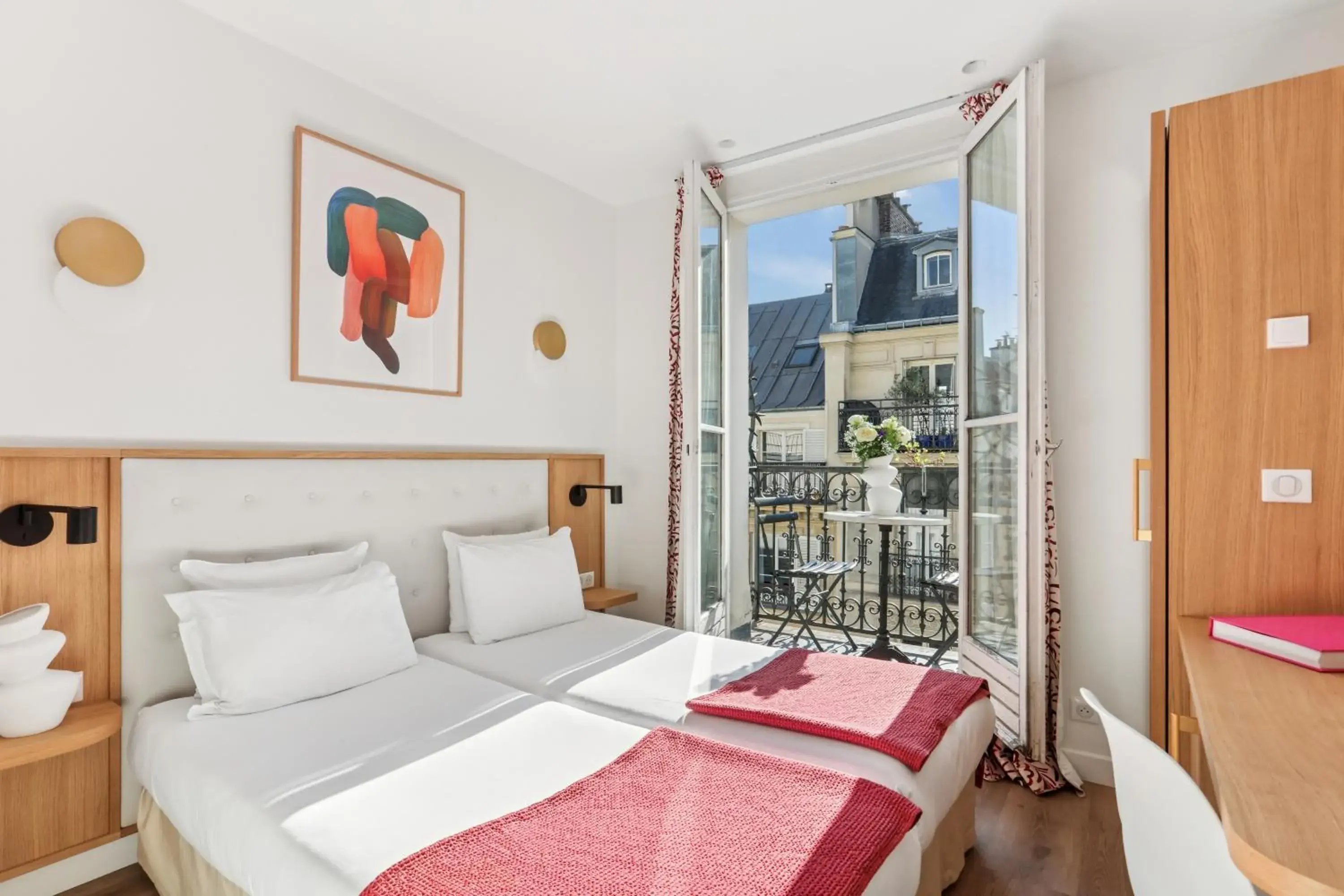 Bed in Hôtel Alexandrine Opera Bed in Hôtel Alexandrine Opera