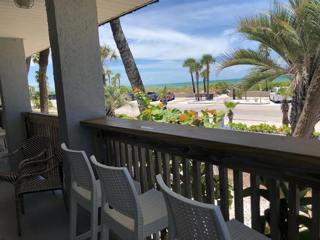 Natural landscape in Sabal Palms Inn