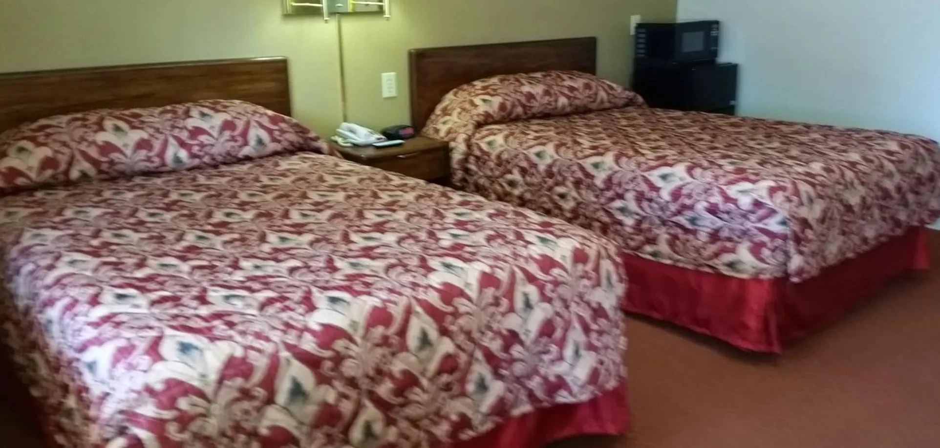 Travelers Inn