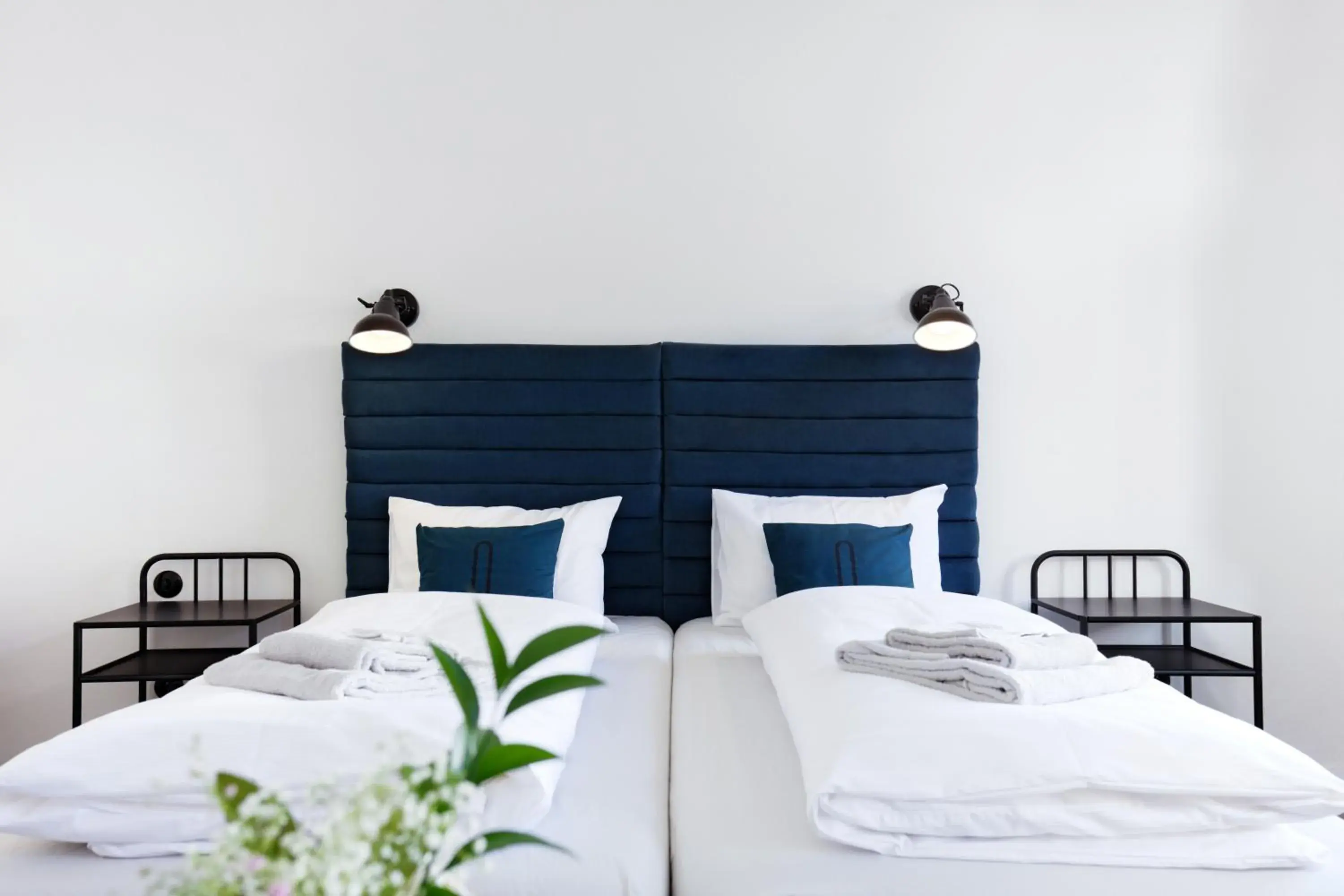 Double Room with Shared Bathroom in Long Story Short Hostel & Café Double Room with Shared Bathroom in Long Story Short Hostel & Café