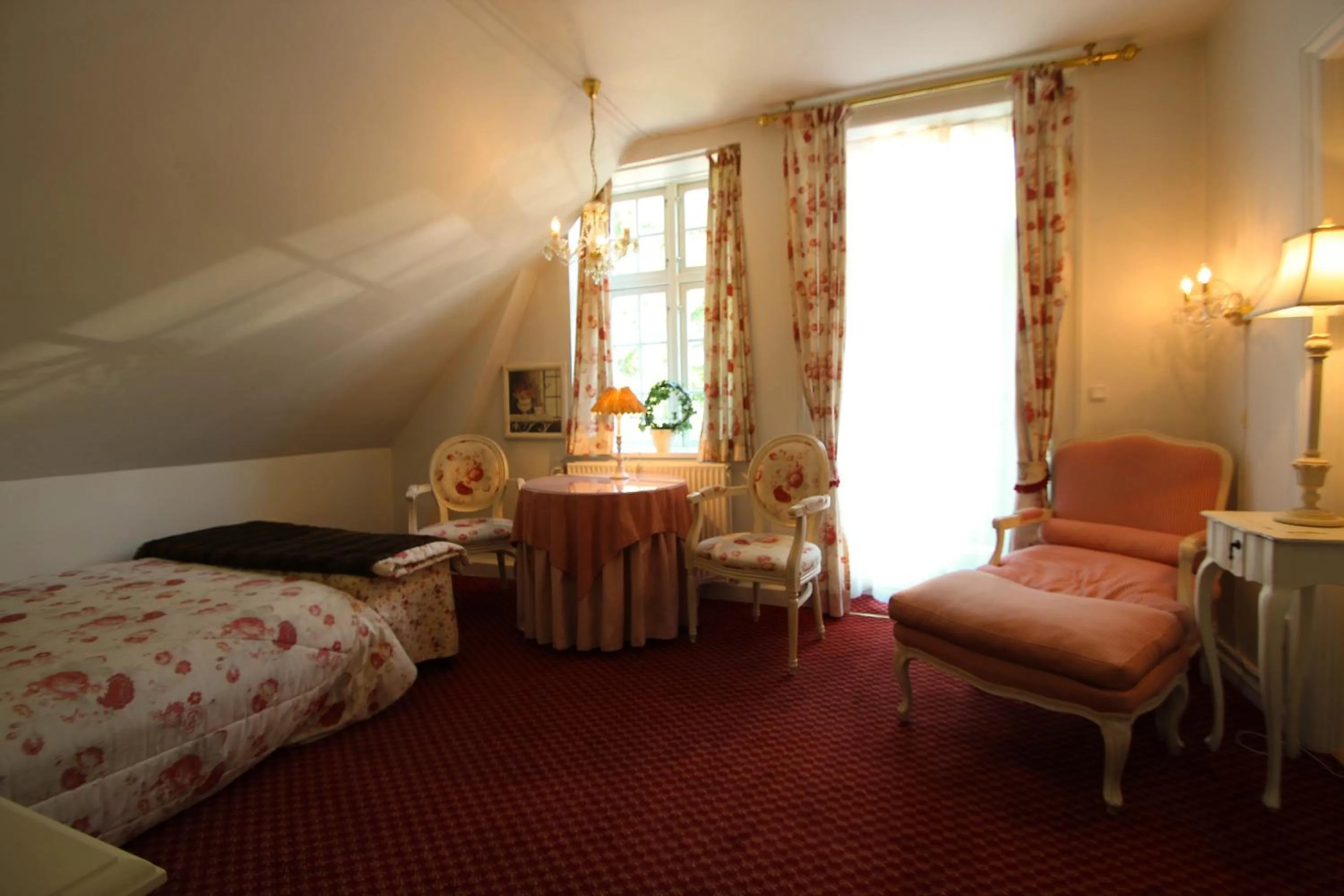 Bed in Sauntehus Castle Hotel