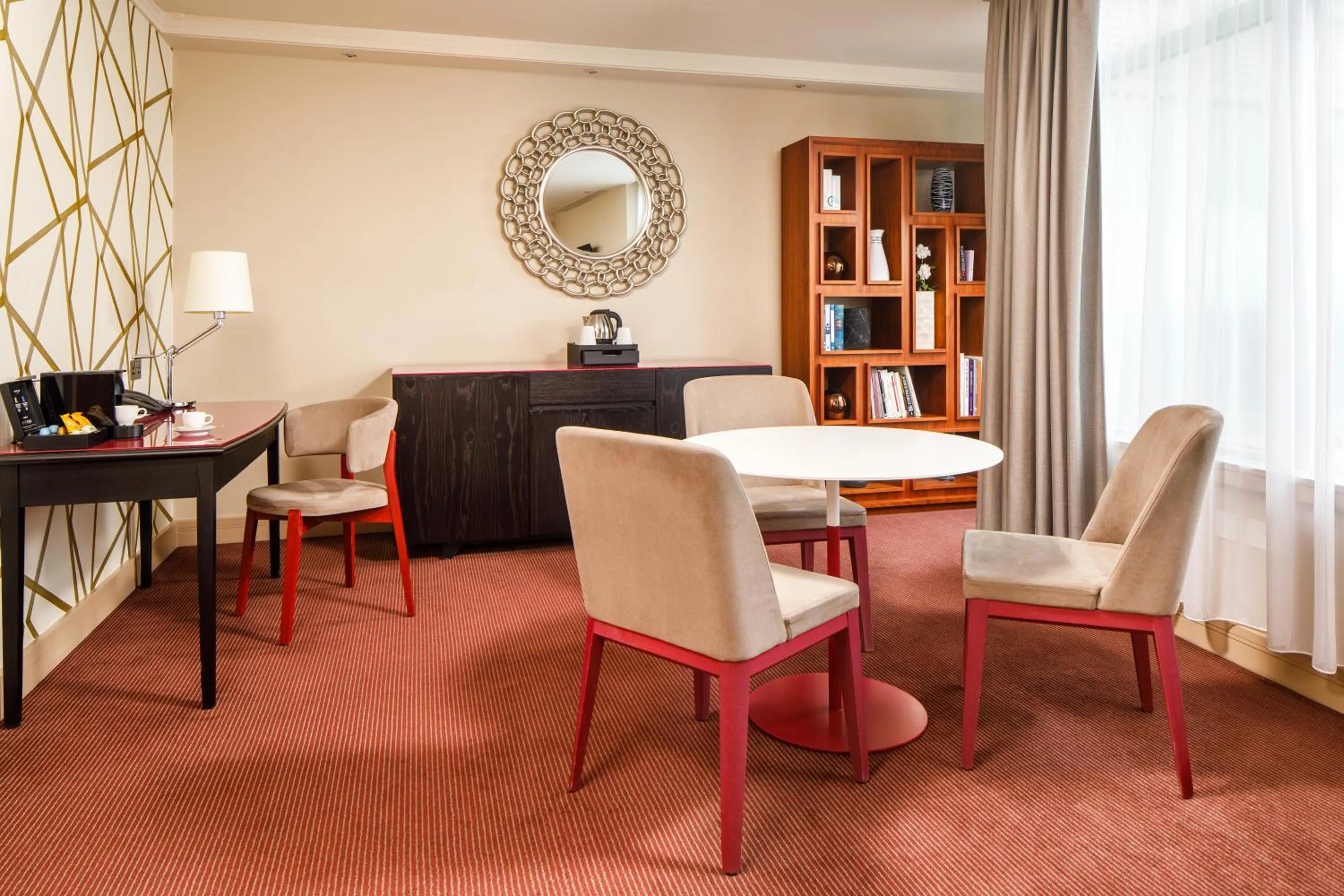 Dining area in Holland House Hotel Cardiff By Sunday