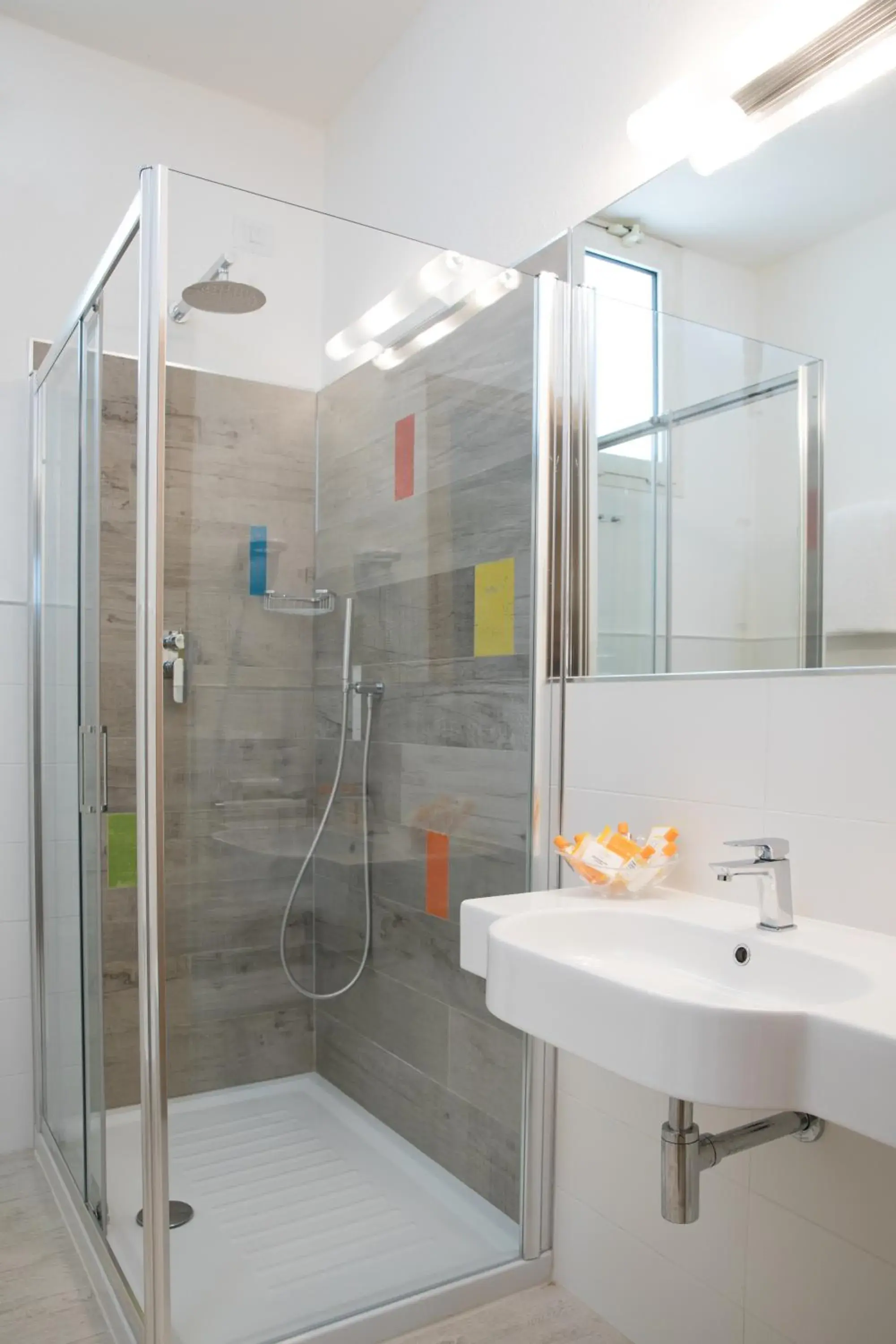 Bathroom in Hotel Flamingo Bathroom in Hotel Flamingo