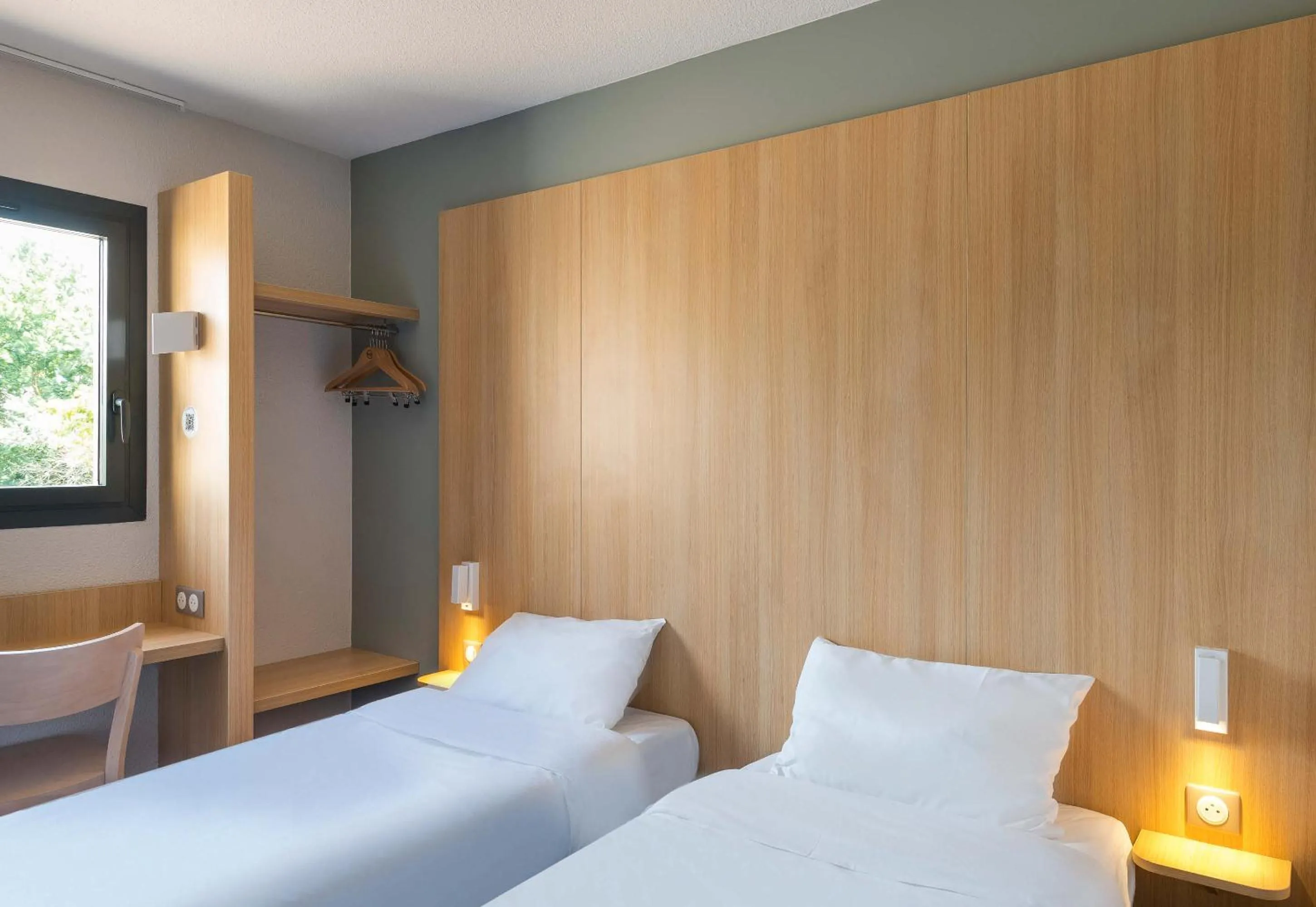 Bedroom, Bed in B&B HOTEL Angers Parc Expos