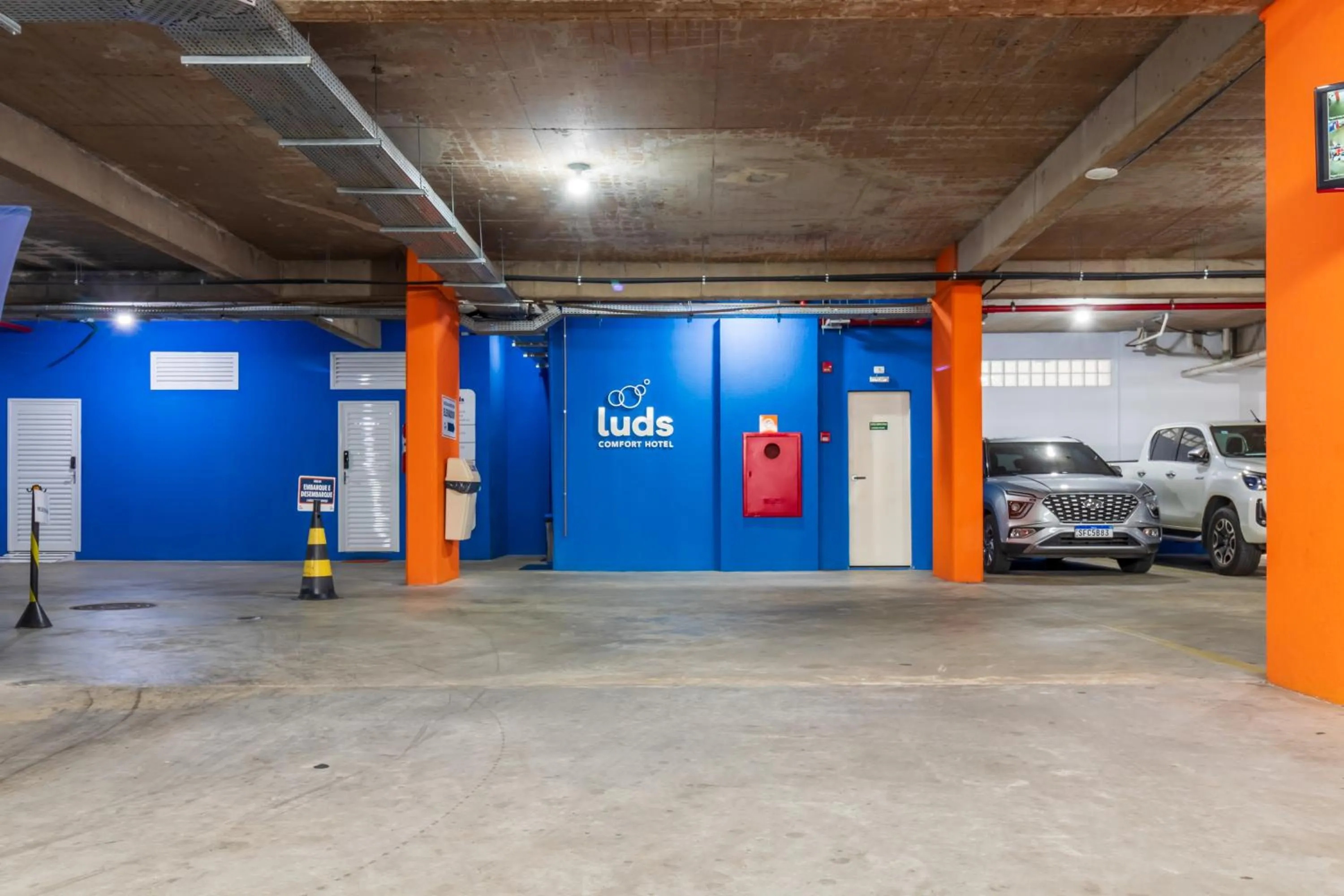 Parking in Luds Comfort Hotel