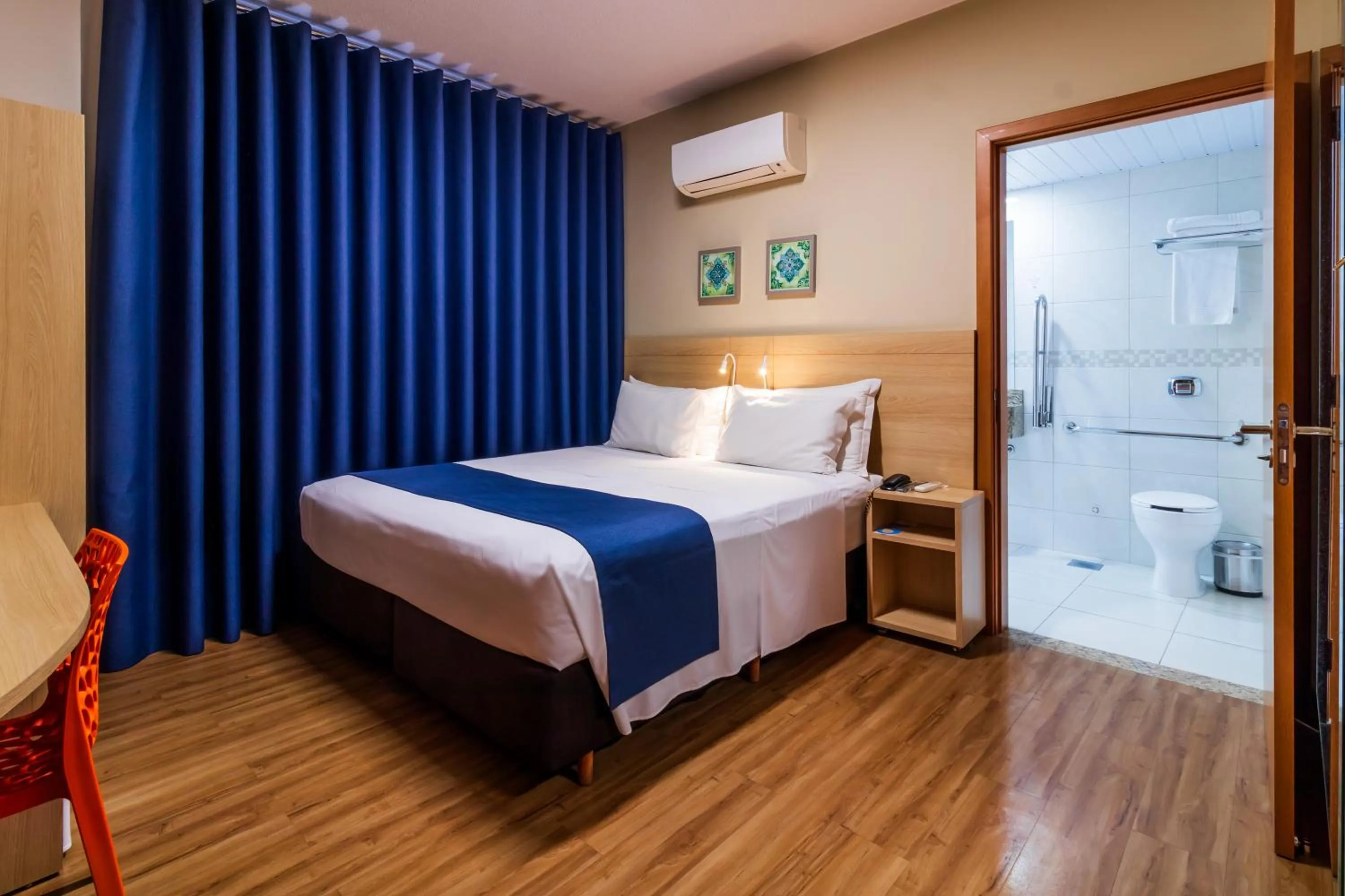 Bed in Luds Comfort Hotel