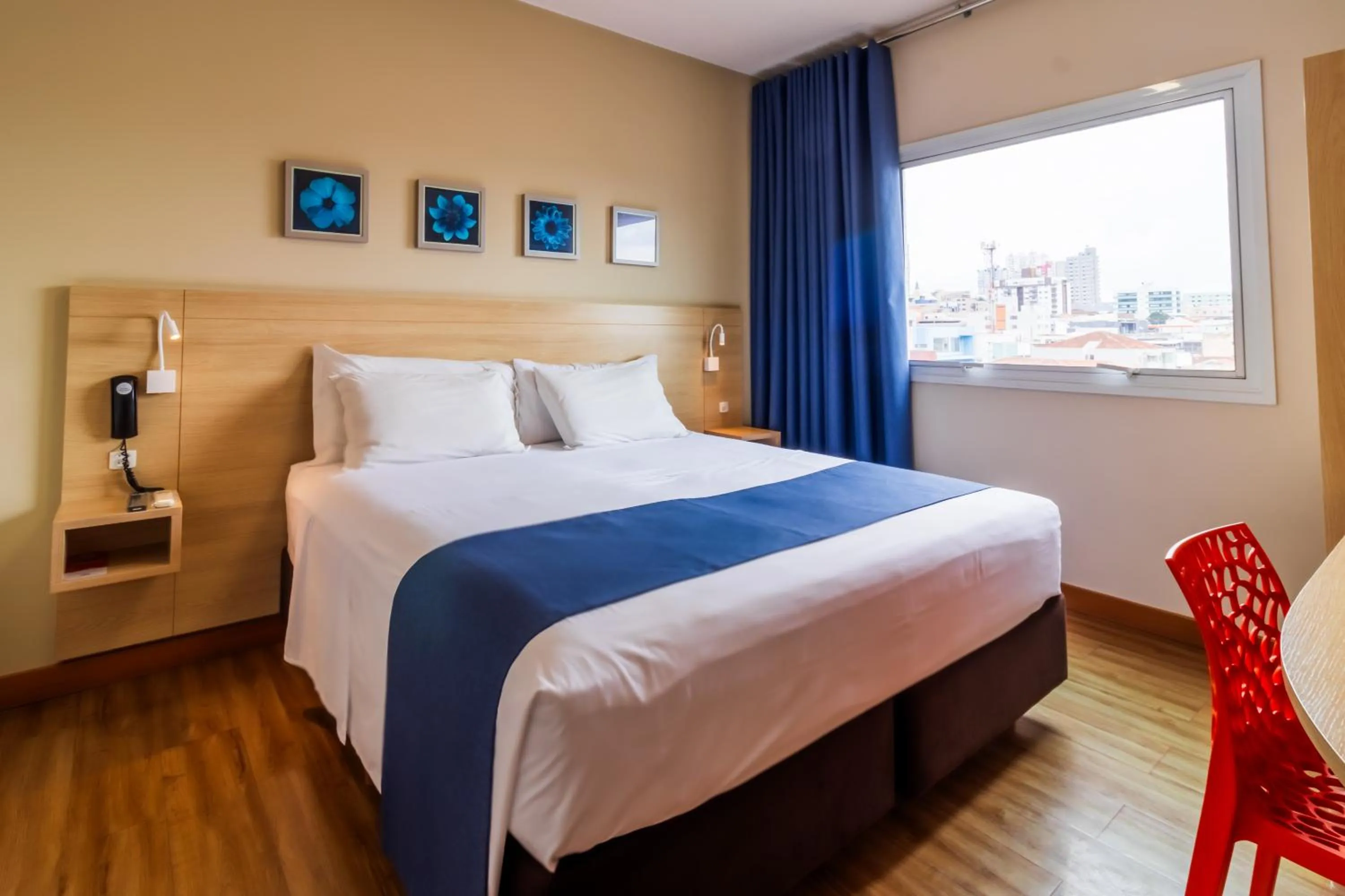 Bed in Luds Comfort Hotel