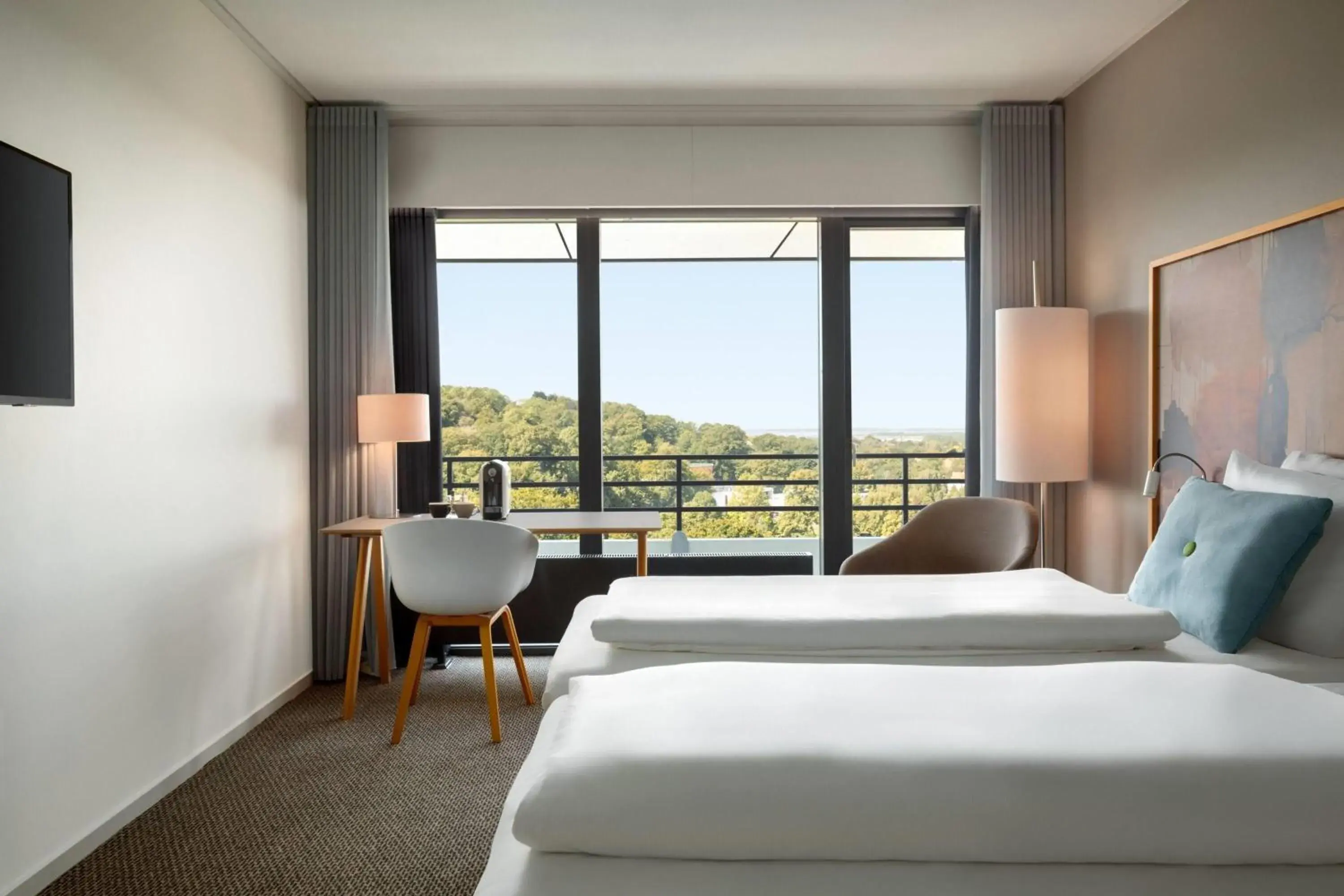 Photo of the whole room, Bed in Comwell Hvide Hus Aalborg, Dolce by Wyndham Photo of the whole room, Bed in Comwell Hvide Hus Aalborg, Dolce by Wyndham