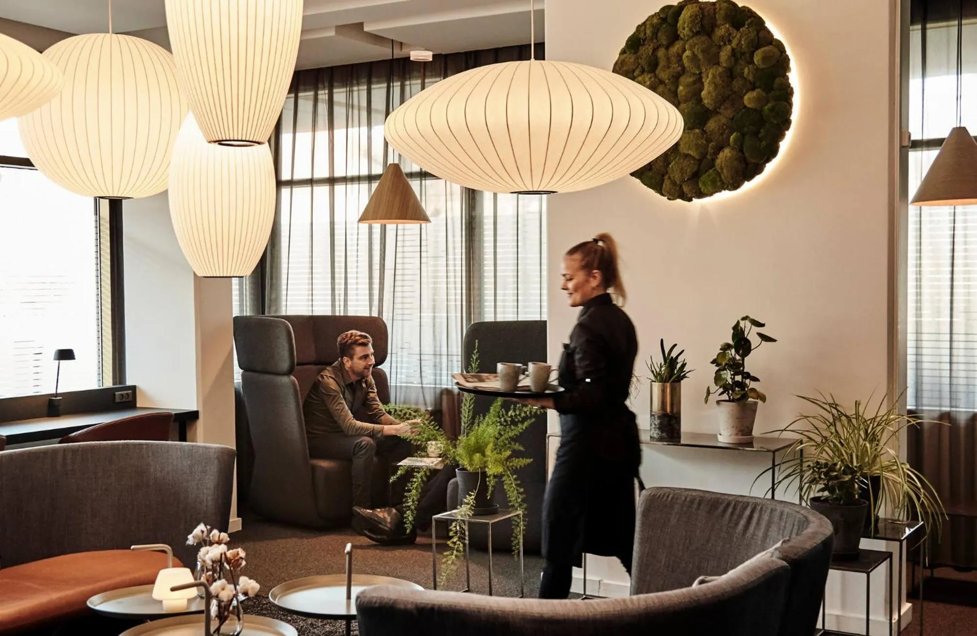 Lounge or bar in Comwell Hvide Hus Aalborg, Dolce by Wyndham