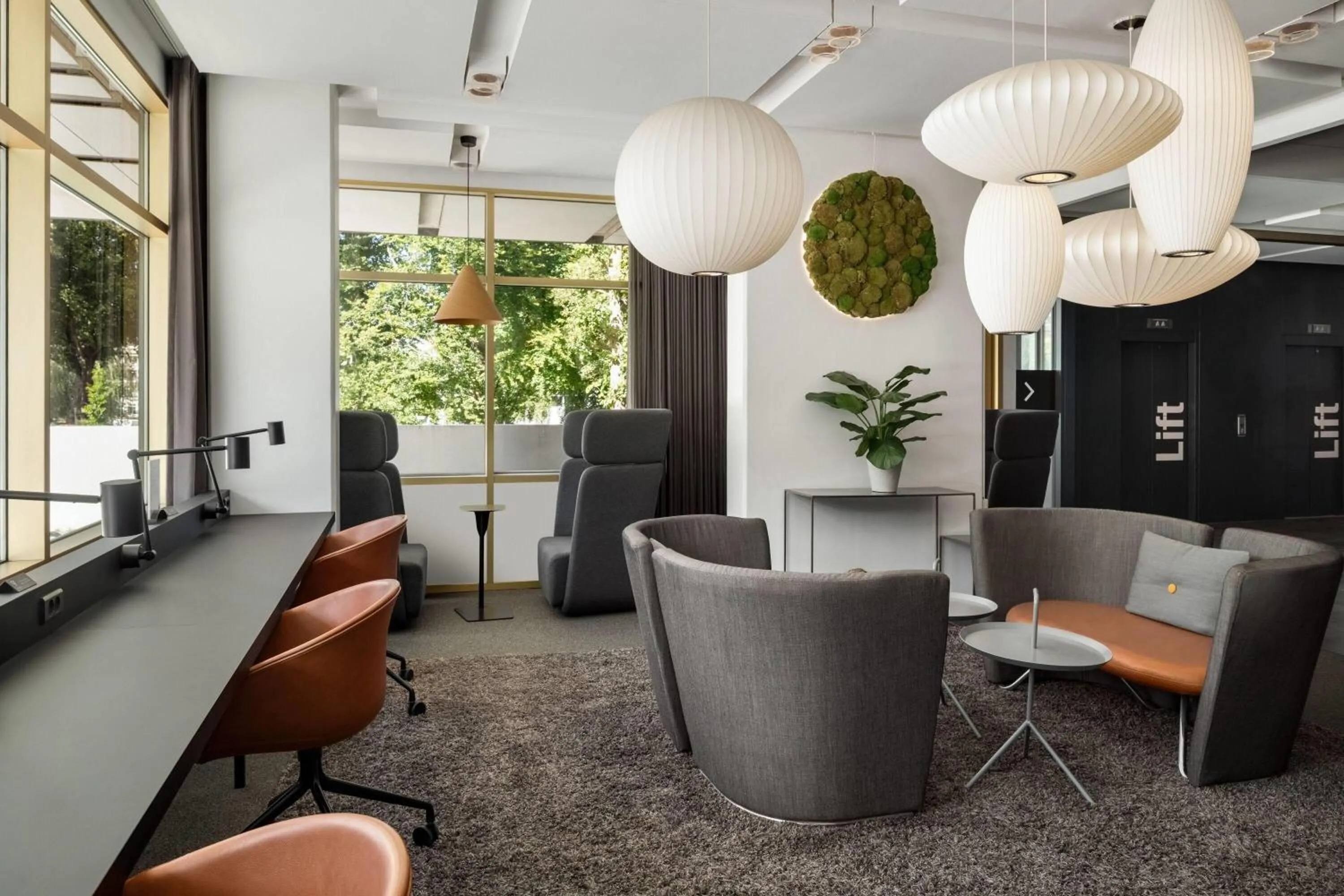 Lounge or bar in Comwell Hvide Hus Aalborg, Dolce by Wyndham