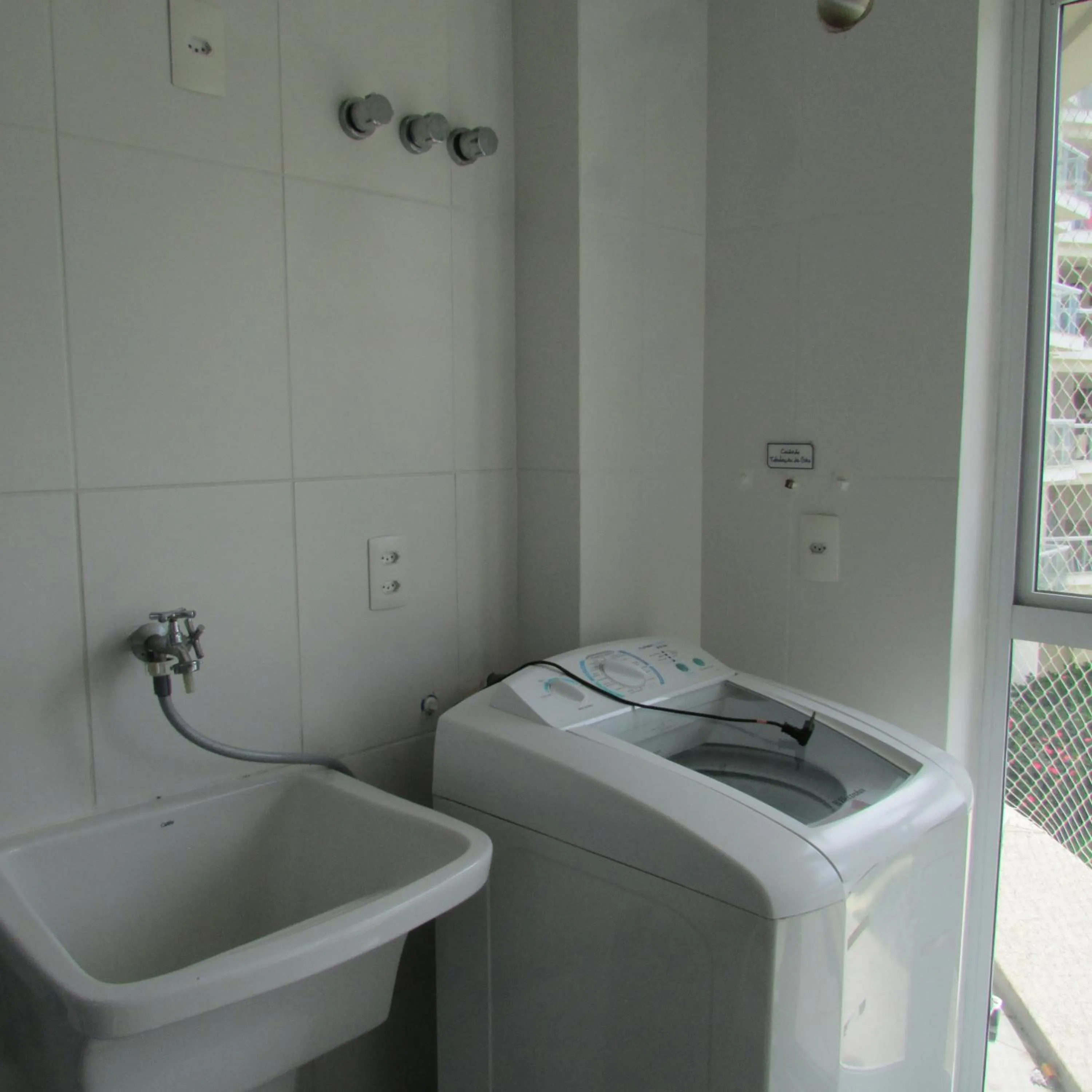 laundry in Apartamento em Condominio na Penha