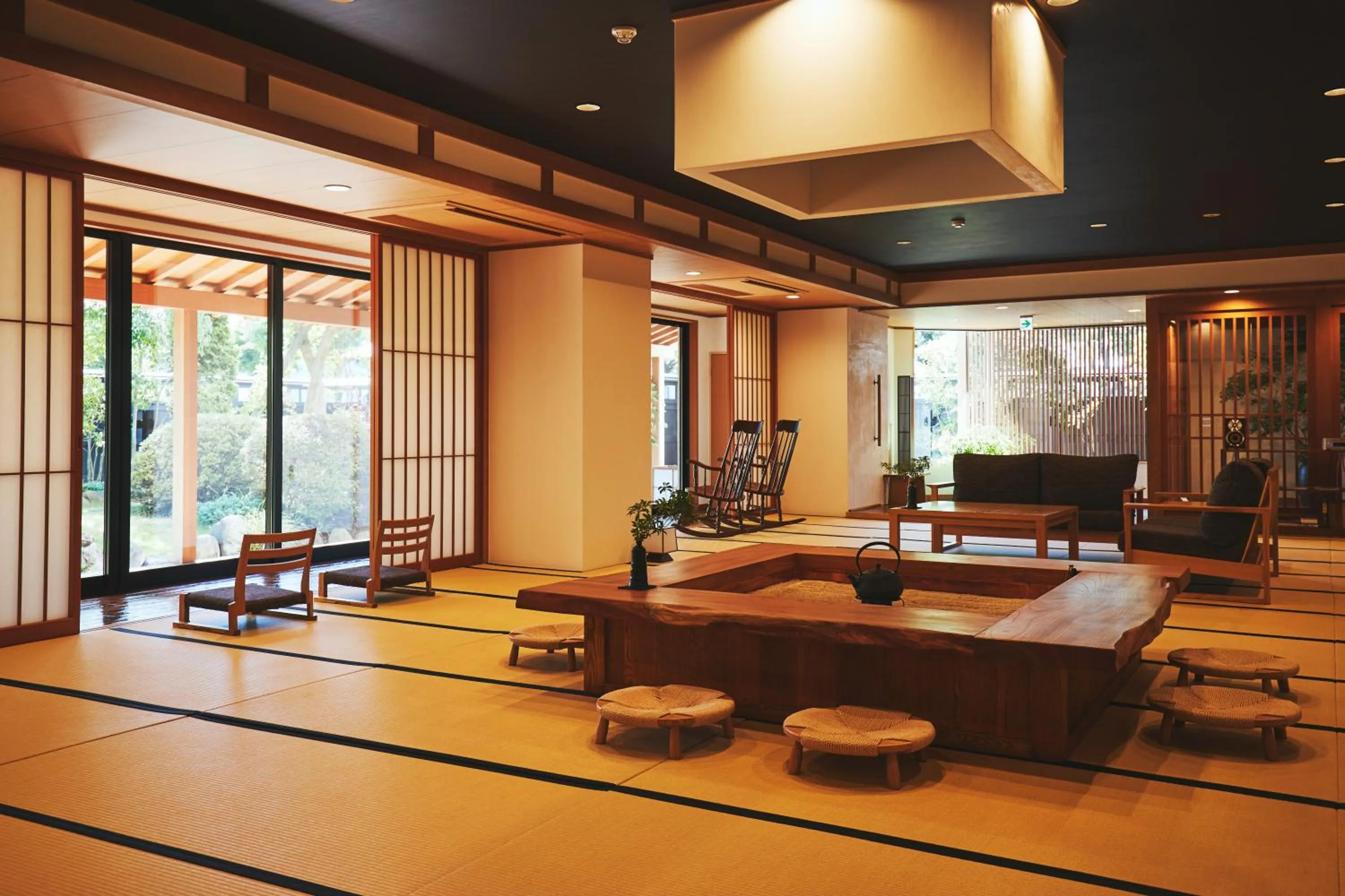 Communal lounge/ TV room in Sui Suwako