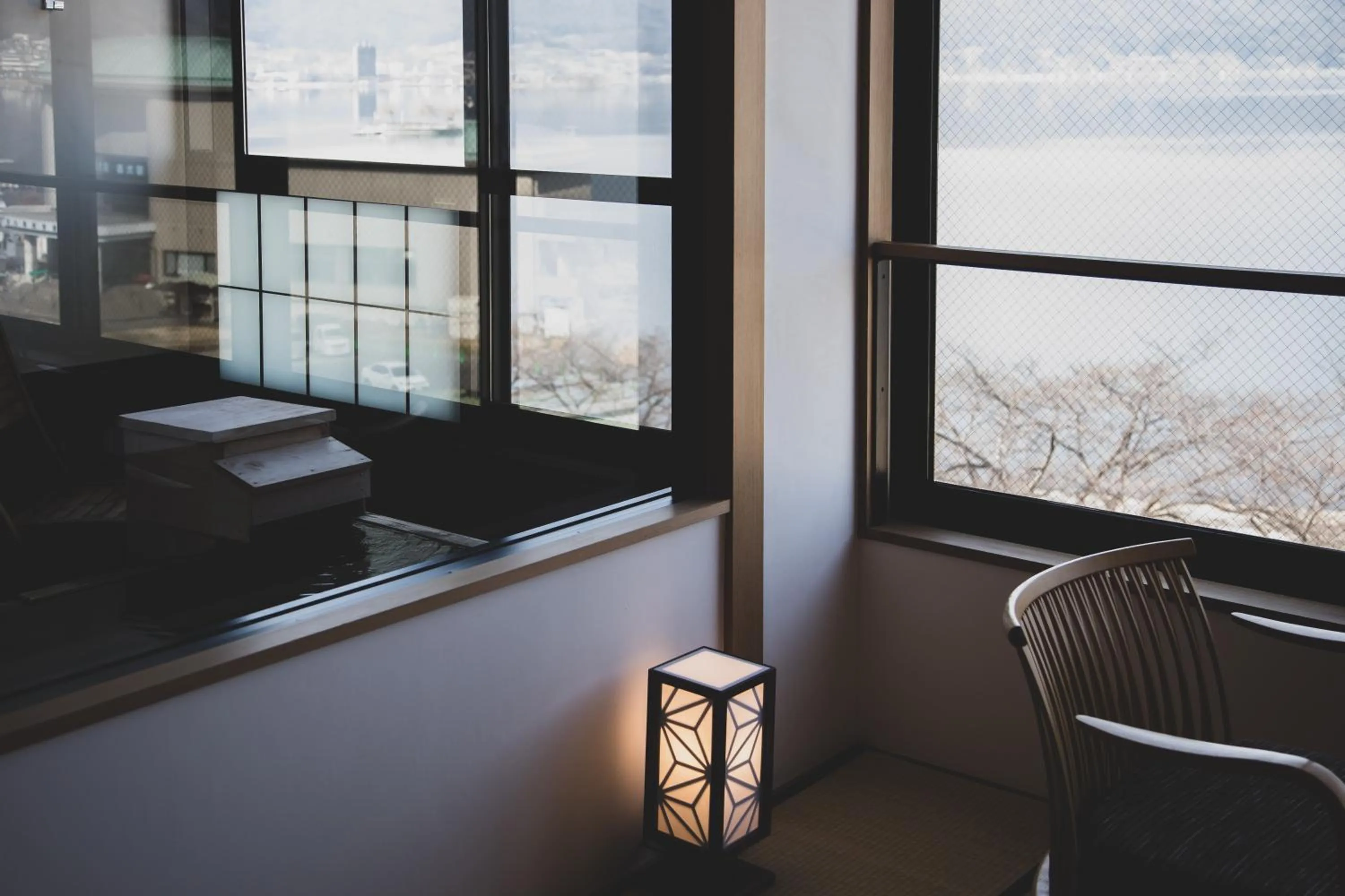 Photo of the whole room in Sui Suwako