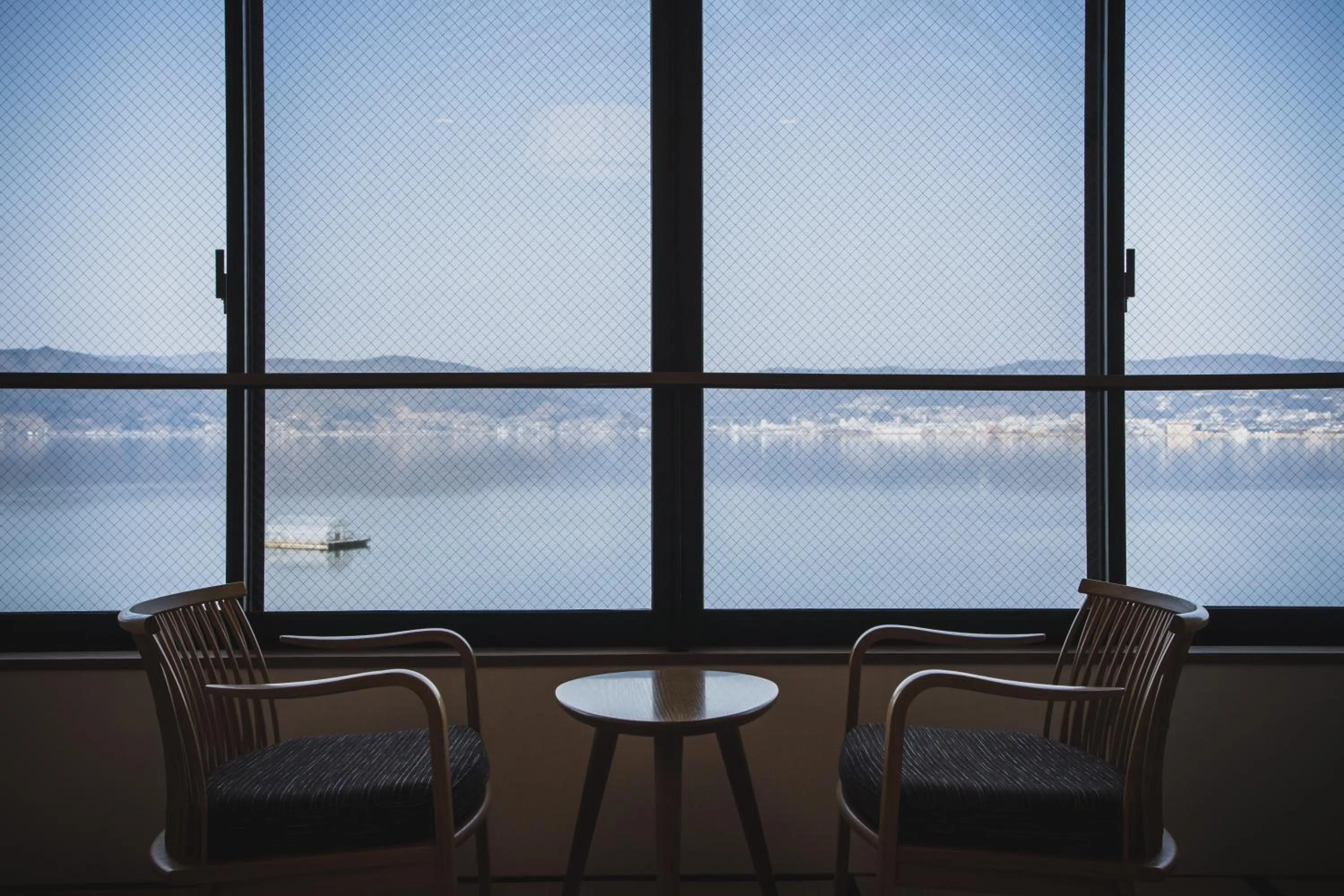 Photo of the whole room in Sui Suwako