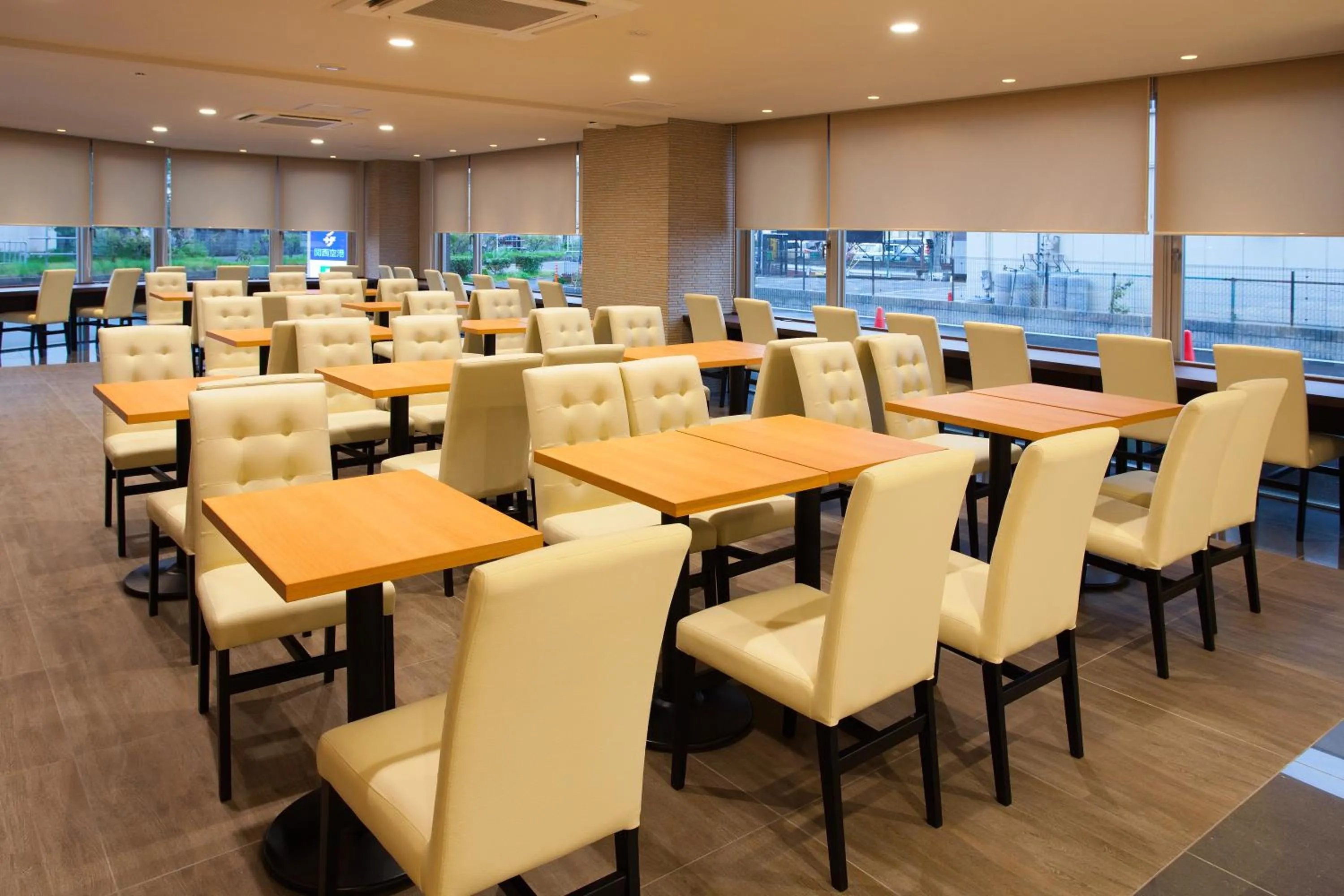 Restaurant/places to eat in Hotel Aston Plaza Kansai Airport
