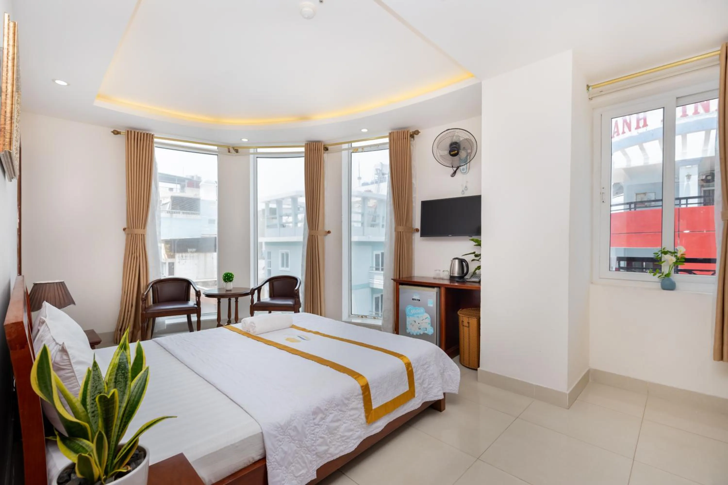 Photo of the whole room, Bed in Diamond Sea Hotel