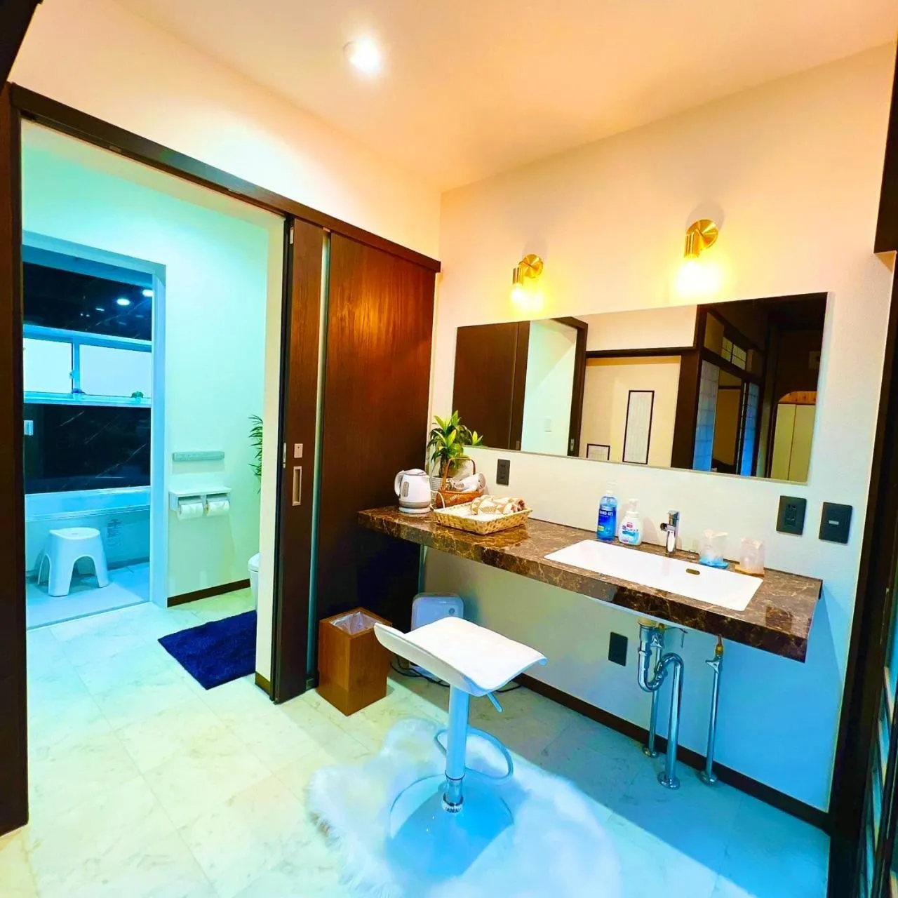 Toilet in Japanese style hotel and dining Morigen