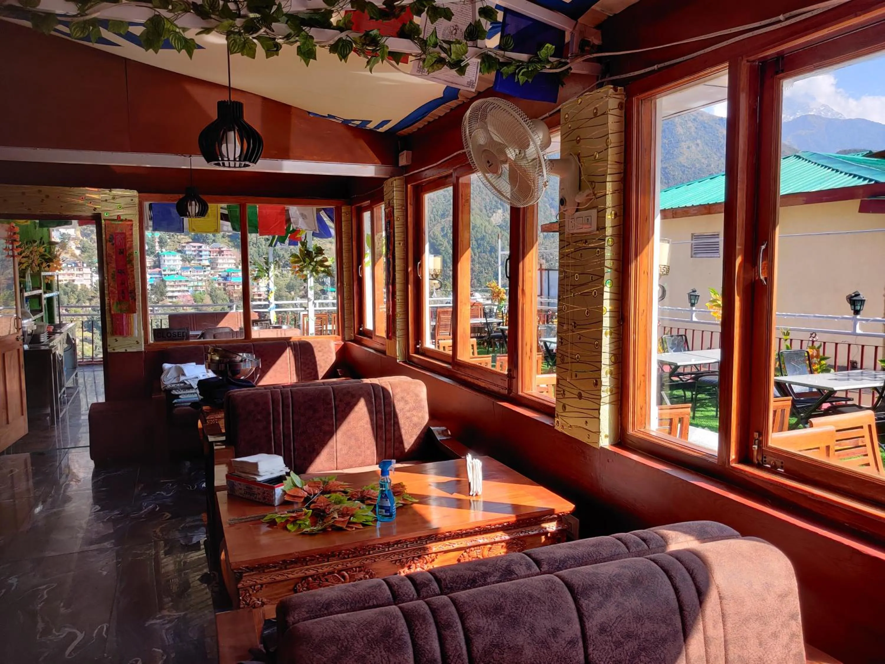 Hotel Akash - Luxury Hotel In McLeodganj