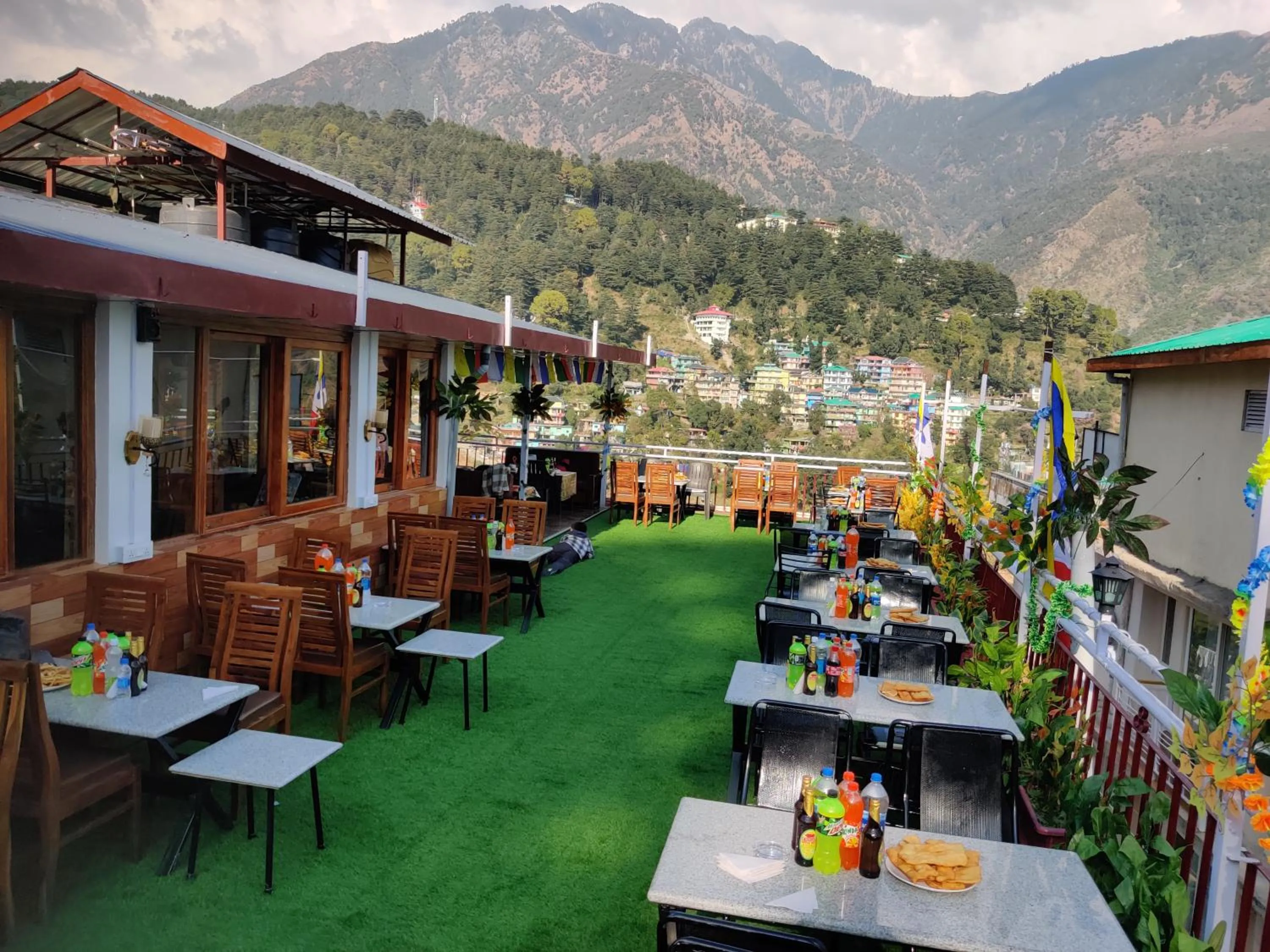 Hotel Akash - Luxury Hotel In McLeodganj