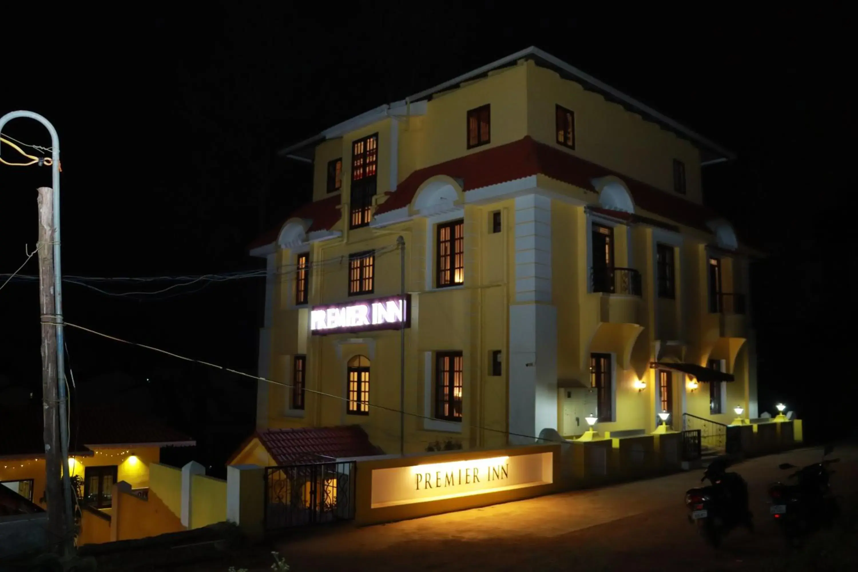 Property building in Premier Inn Property building in Premier Inn