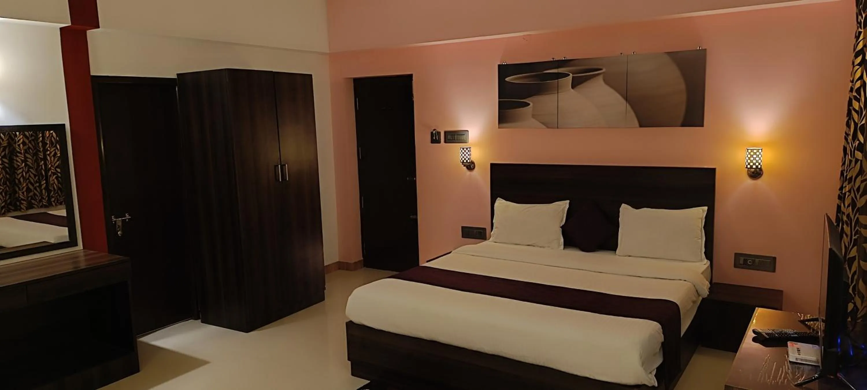 Bedroom, Bed in Premier Inn