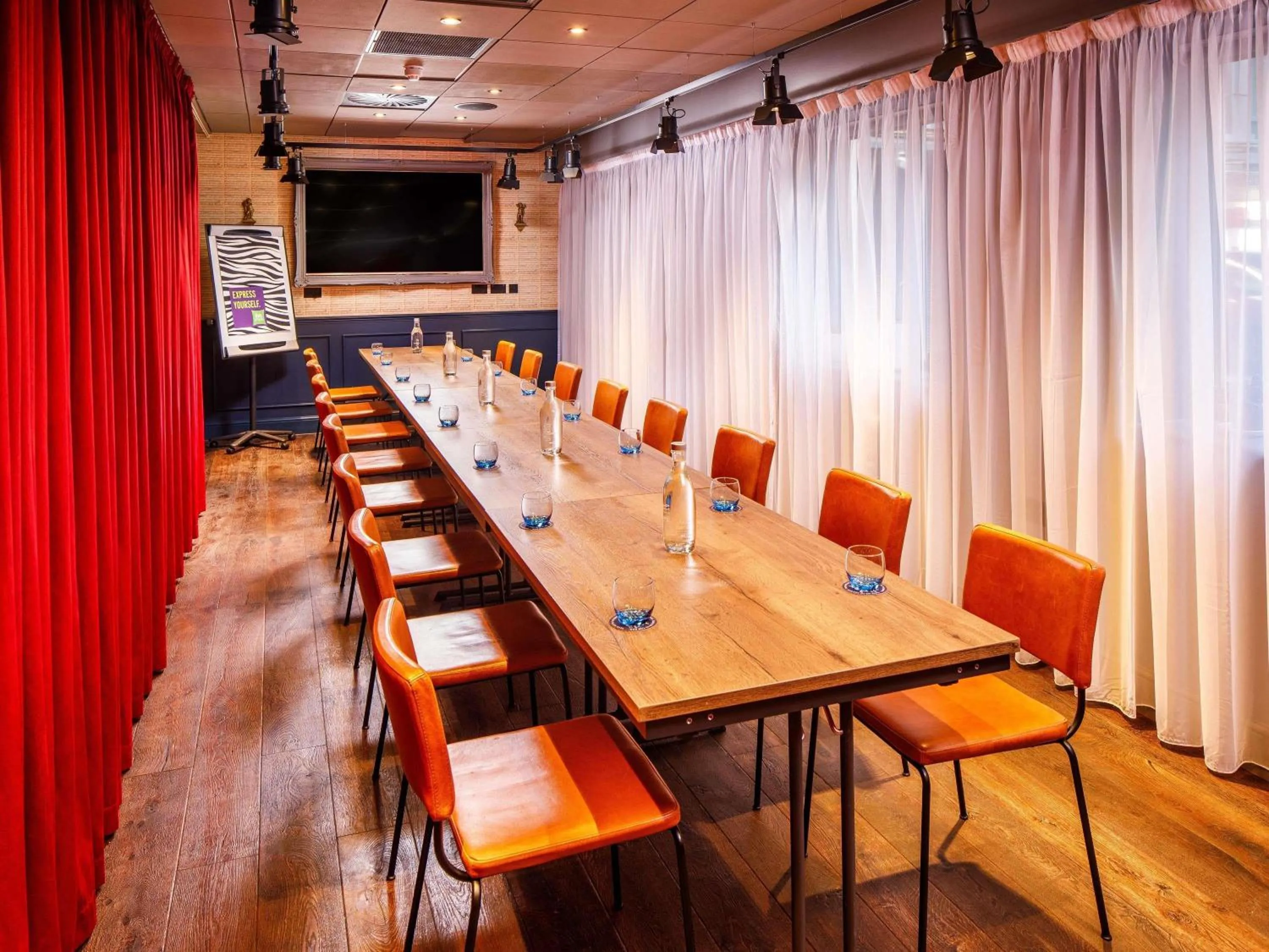 Meeting/conference room in ibis Styles London Southwark - near Borough Market