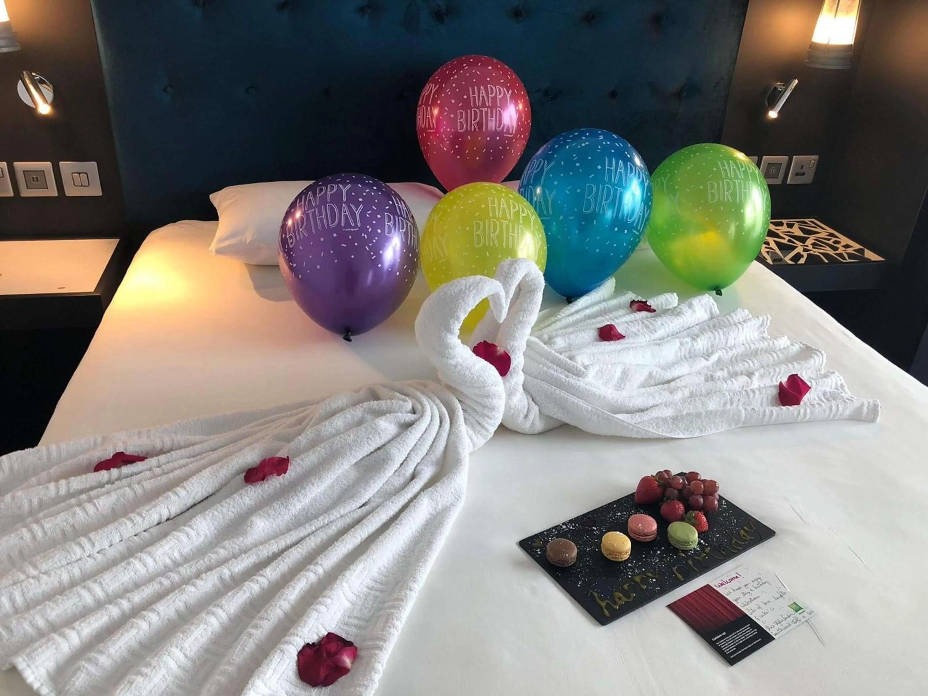 Bedroom in ibis Styles London Southwark - near Borough Market